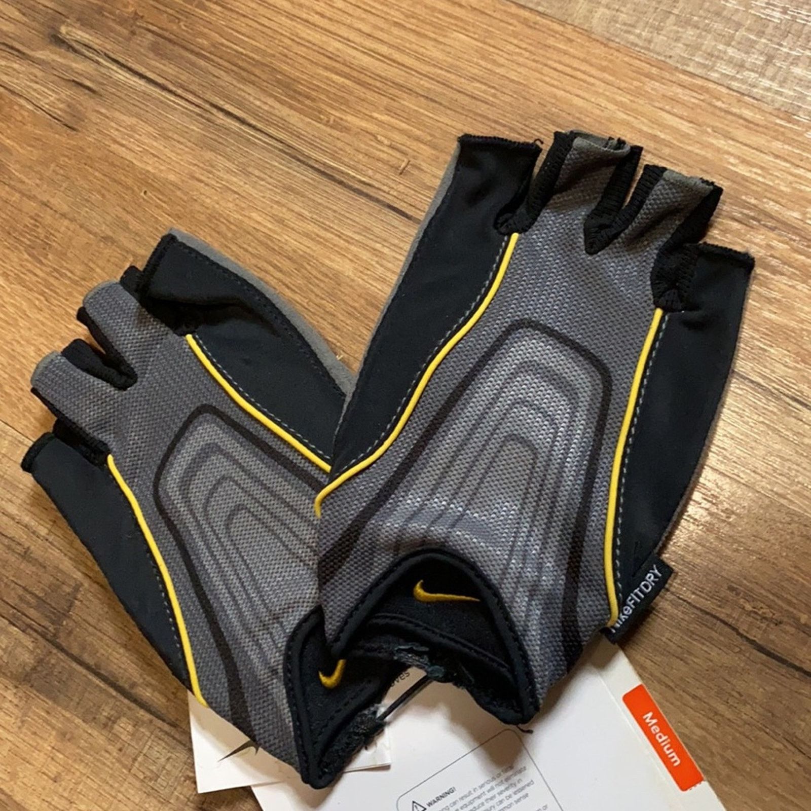 Nike 2006 Nike Fit Dry Multi Purpose Training Gloves Size ONE SIZE - 3 Thumbnail
