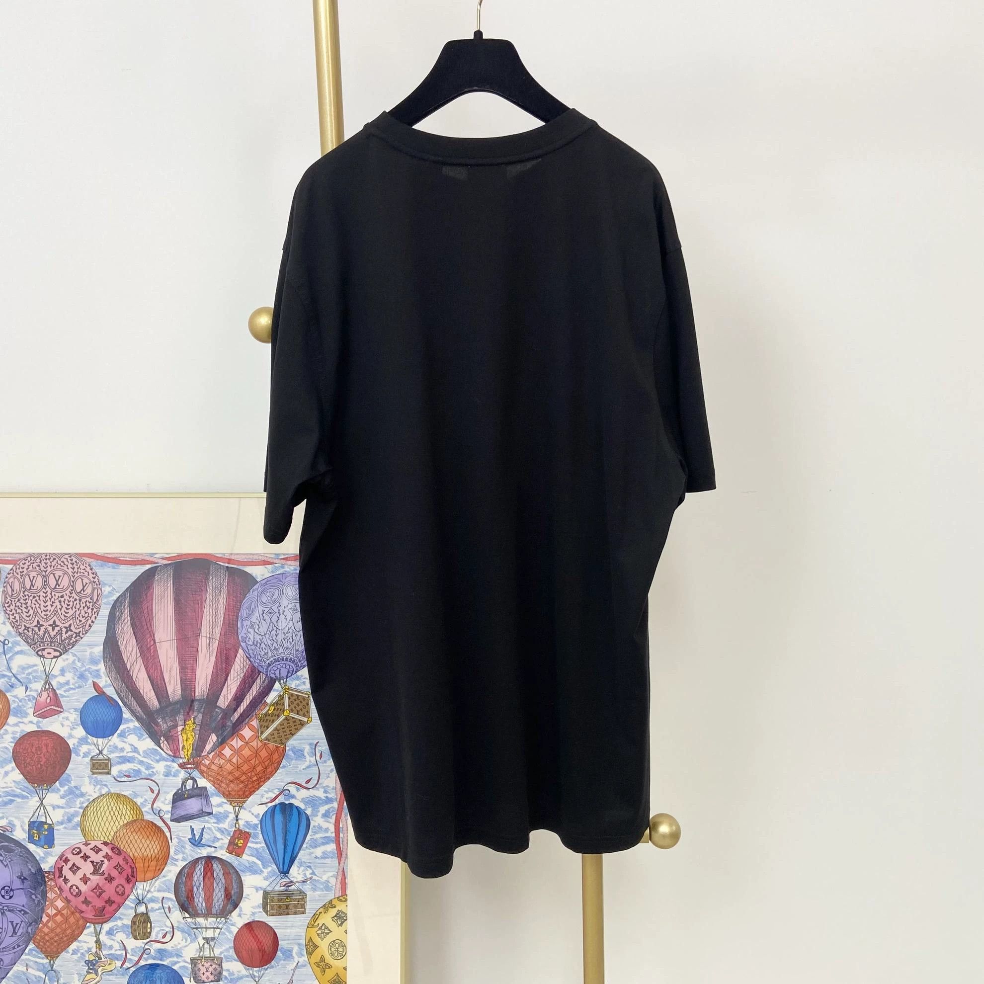 Burberry Burberry Black Printed Tee L 7513 Size US L / EU 52-54 / 3 - 2 Thumbnail