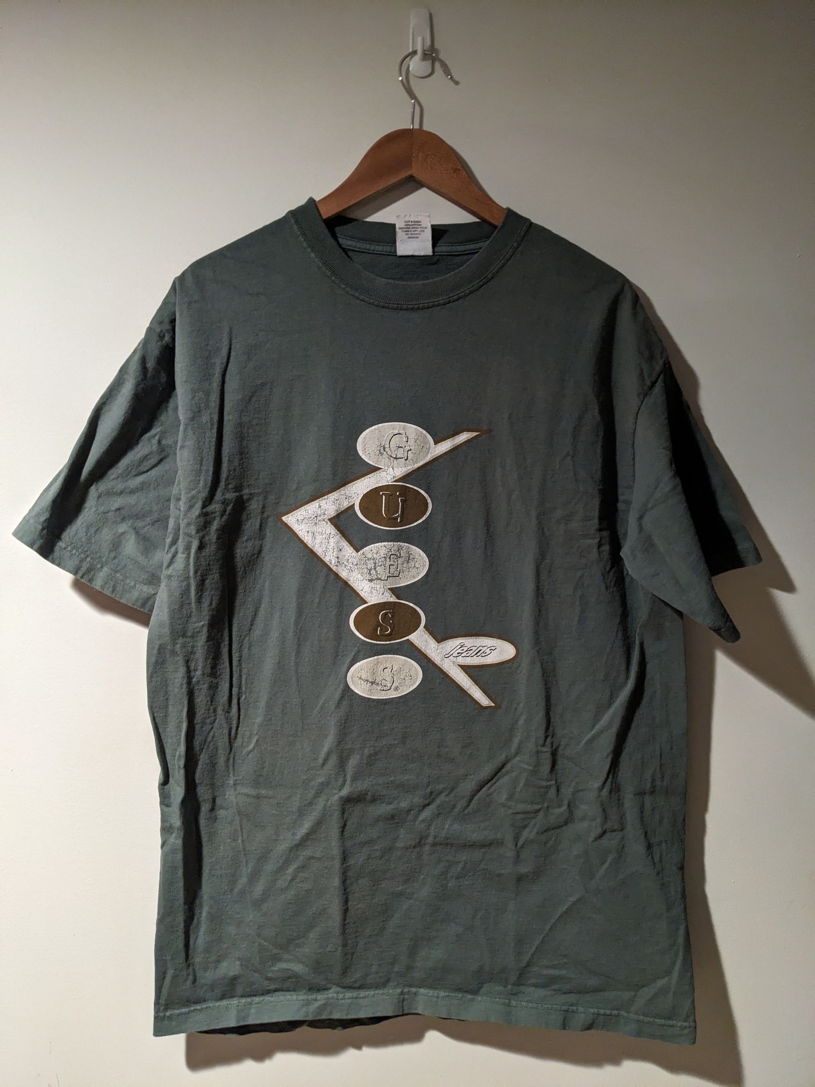 Guess Vintage 90s Guess Jeans Spell Out Logo Green Large T-Shirt Size US L / EU 52-54 / 3 - 1 Thumbnail