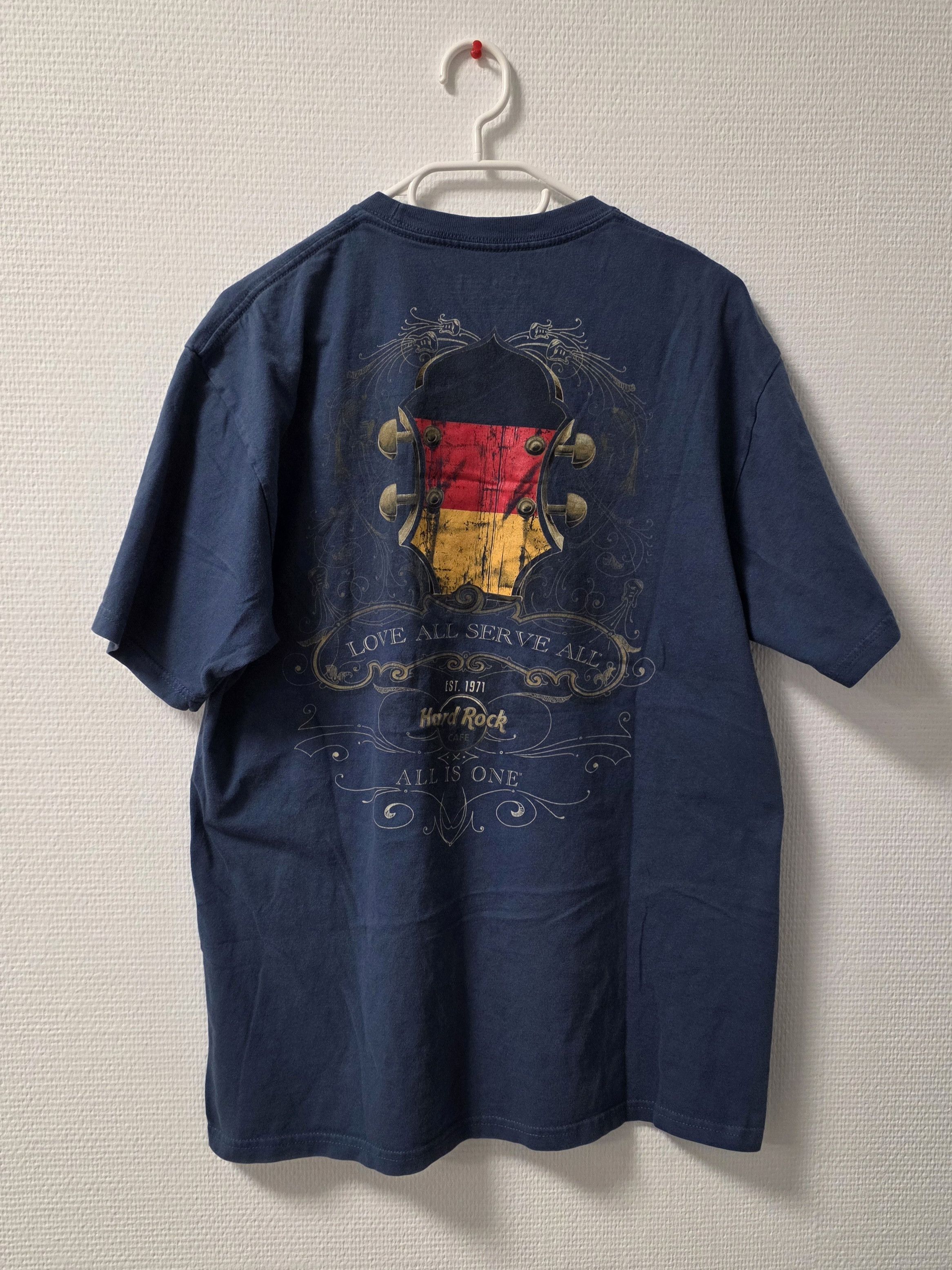 Hard Rock Cafe Hard Rock Cafe Berlin Germany Europe L t-shirt Size US L / EU 52-54 / 3 - 1 Thumbnail