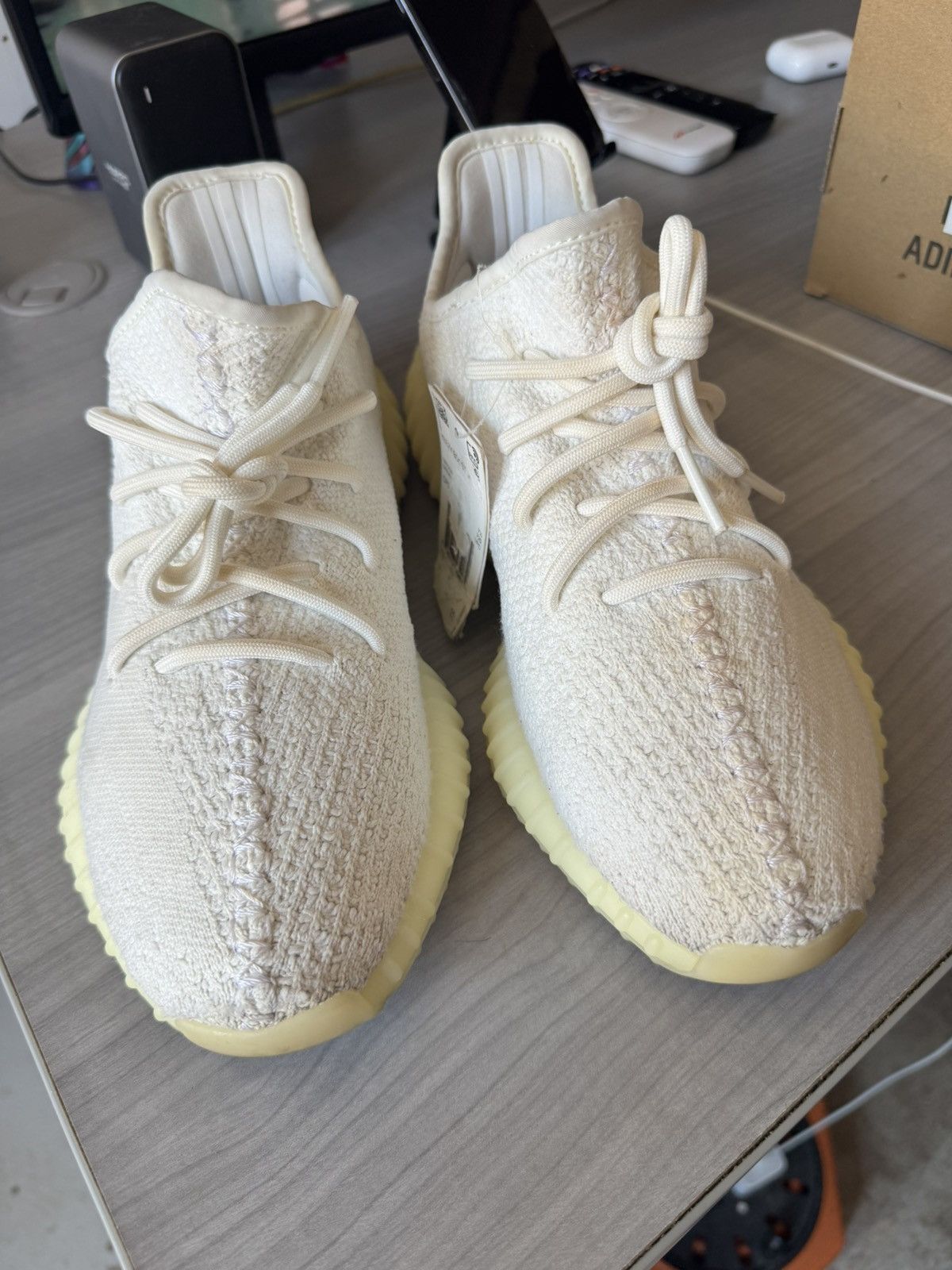 Yeezy Yeezy Boost 350 V2 Cream White US Mens SZ 8 Size US 8 / EU 41 - 13 Thumbnail