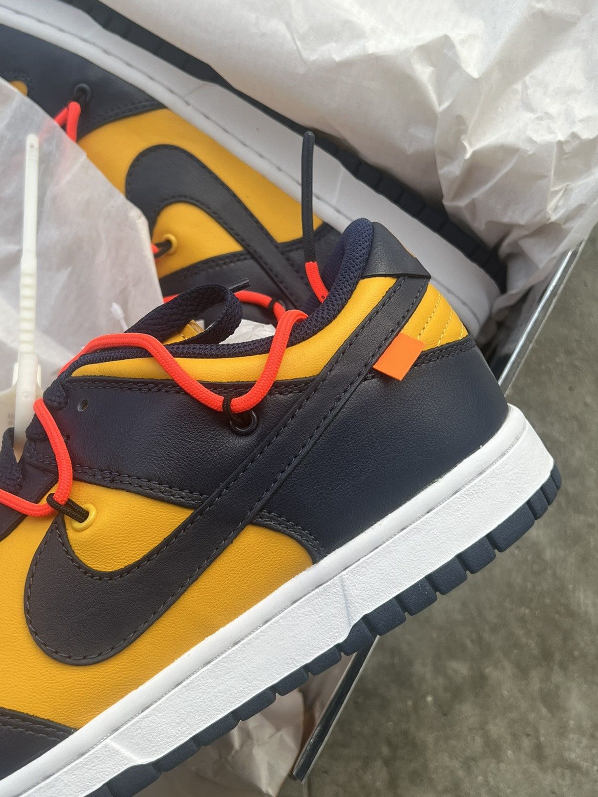 Nike × Off-White Nike Dunk Low x OFF WHITE Michigan New! Size US 10.5 / EU 43-44 - 3 Thumbnail