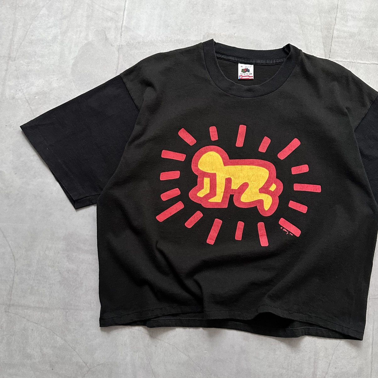 Keith Haring RARE 1990 Keith Haring Barking Dog Vintage Cropped T Shirt Size US XL / EU 56 / 4 - 2 Thumbnail