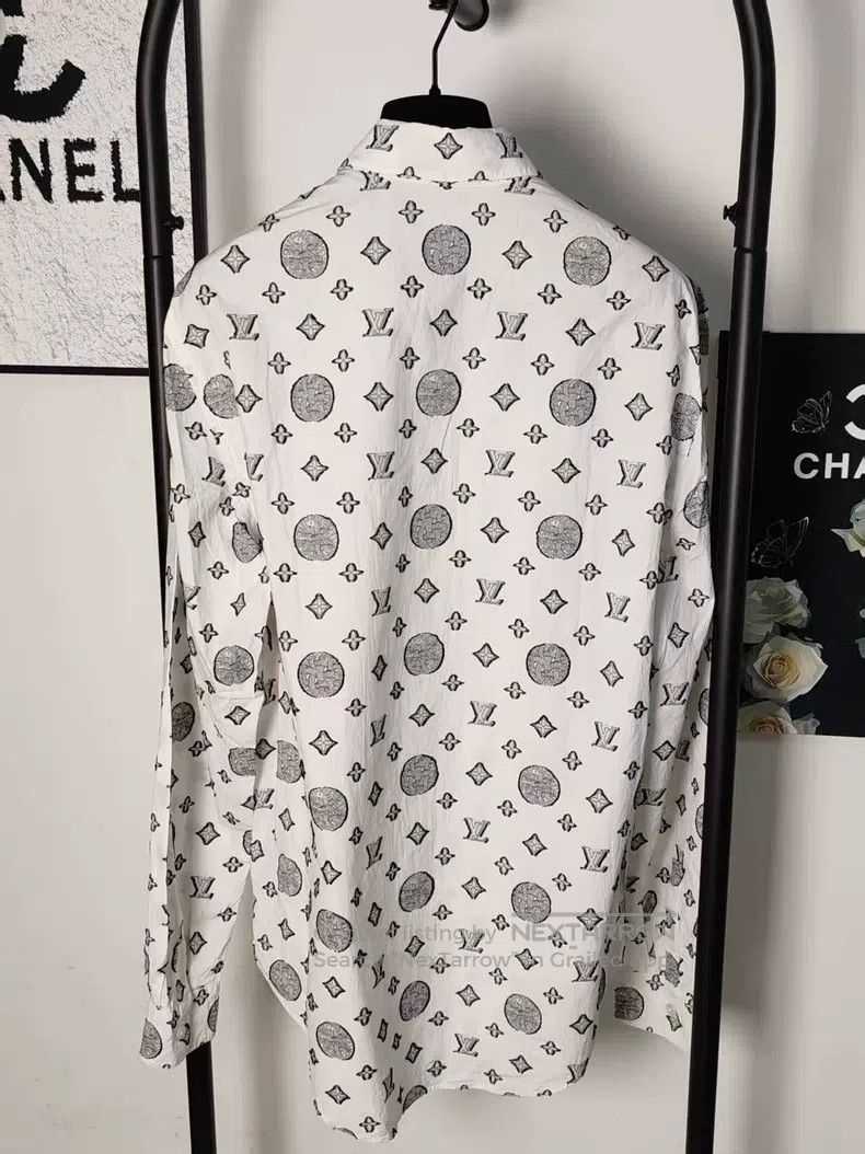 Louis Vuitton Louis Vuitton Embroidered Full Print Shirt Size US XL / EU 56 / 4 - 2 Thumbnail