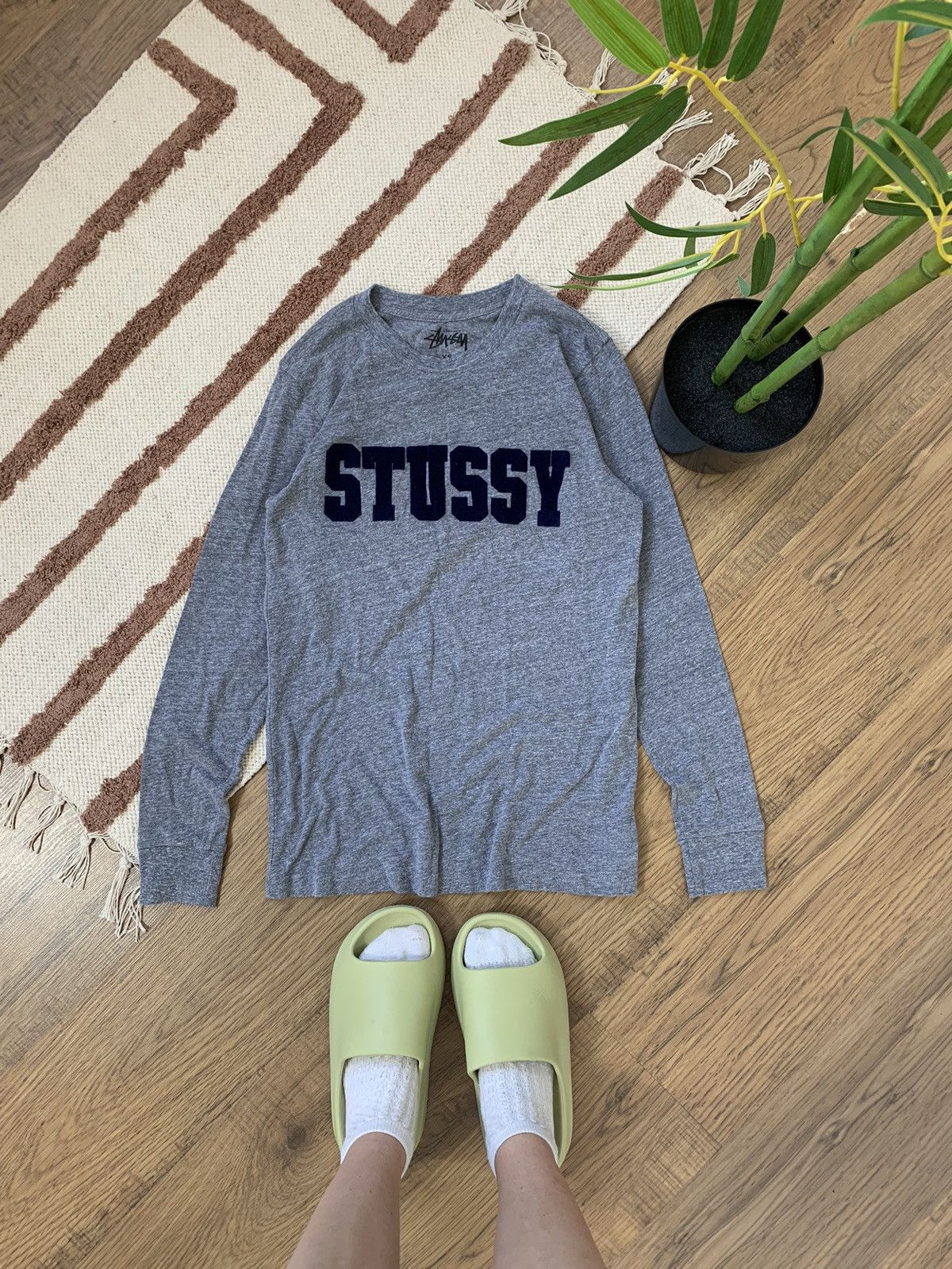 Stussy VINTAGE STUSSY BIG VELOUR LOGO 2000s LONG SLEEVE Size XS / US 0-2 / IT 36-38 - 1 Thumbnail
