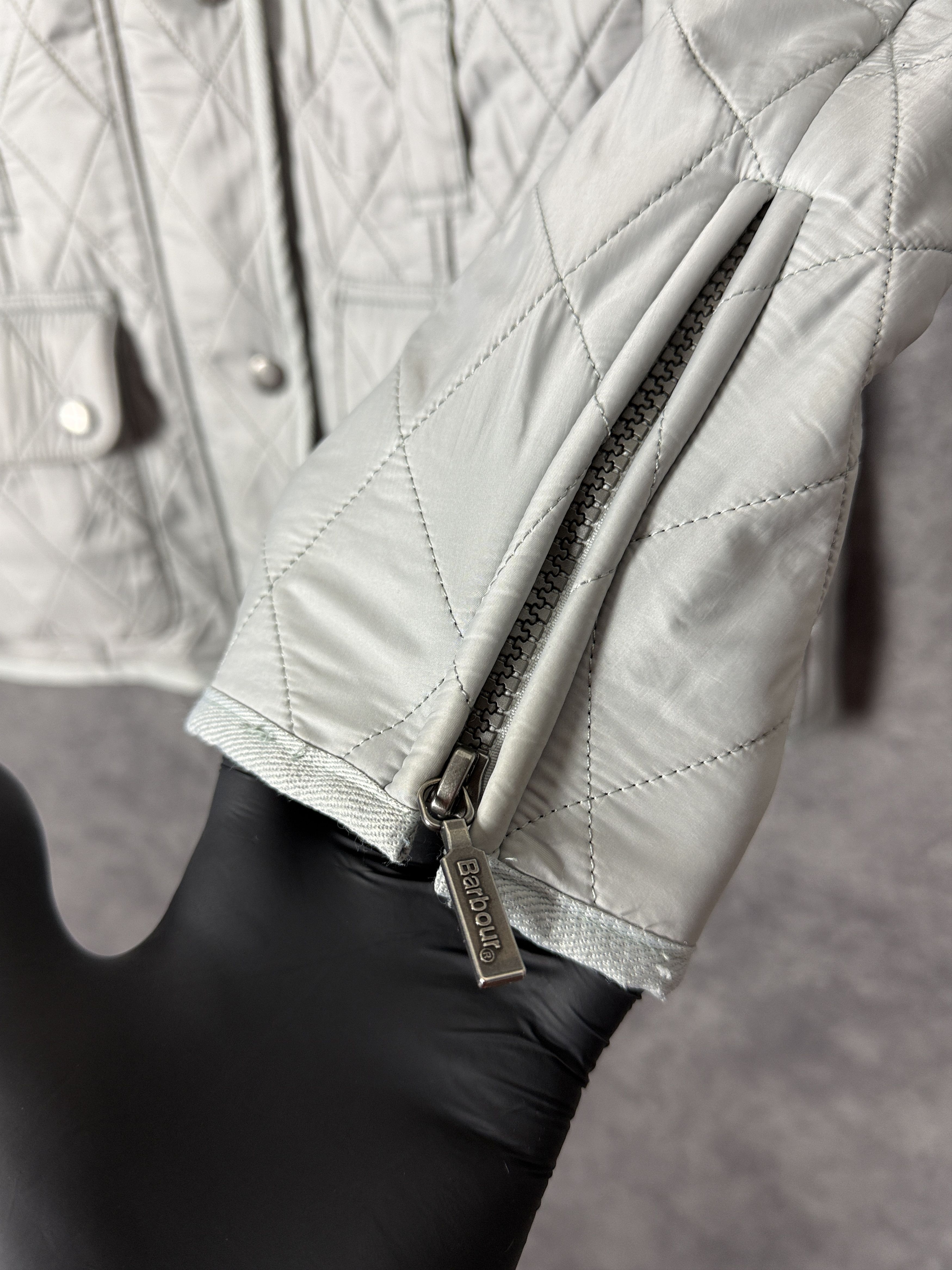 Barbour Barbour International quilted zip-up jacket grey mini logo Size M / US 6-8 / IT 42-44 - 6 Thumbnail