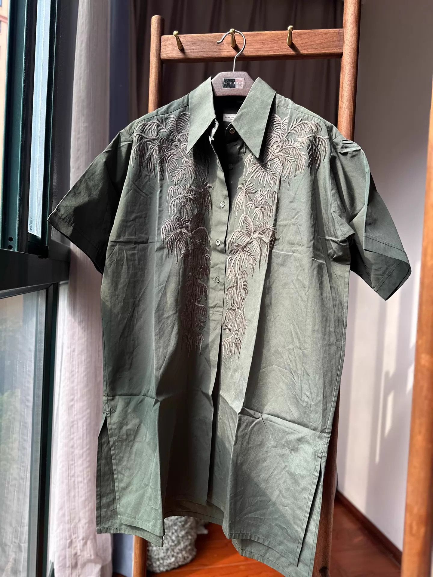 Dries Van Noten Dries Van Noten Embroidered Logo Shirt S Size S / US 4 / IT 40 - 1 Thumbnail
