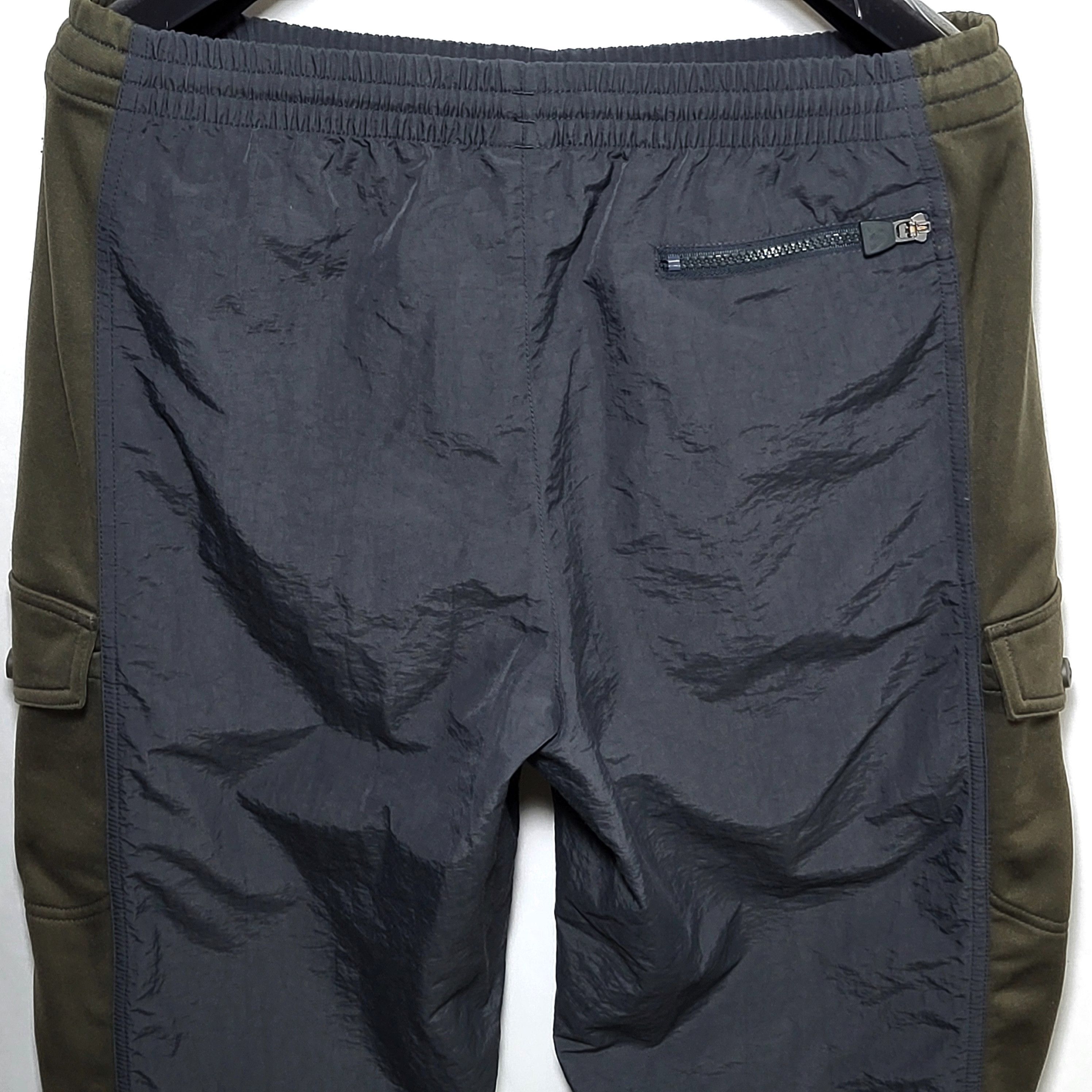 Adidas Vintage 99s Adidas Sweatpants Y2K size 30-32 Size US 32 / EU 48 - 7 Thumbnail