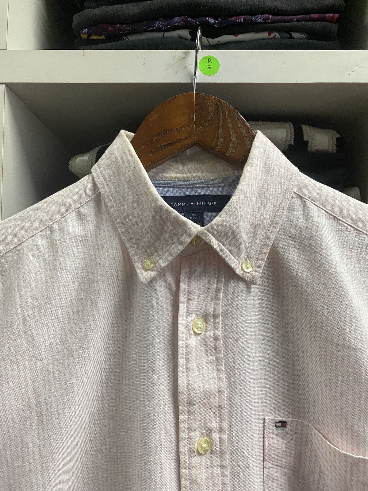 Tommy Hilfiger × Vintage Vintage Tommy Hilfiger Button Up Size US XS / EU 42 / 0 - 7 Thumbnail