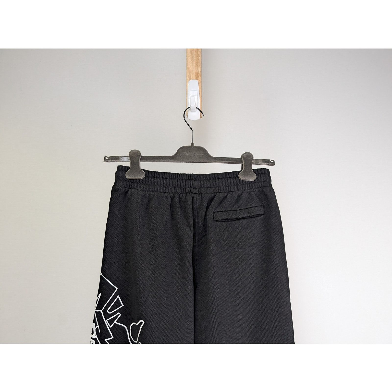 Off-White o1rshd1 Graffiti Layers Slim Sweatpants / Joggers in Black Size US 30 / EU 46 - 8 Thumbnail