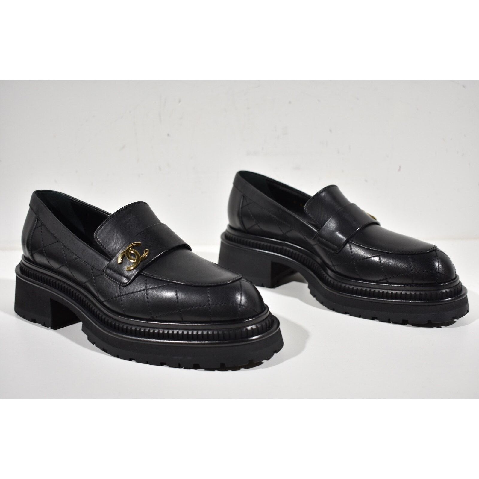 Chanel Chanel Calfskin Leather Quilted Flat Platform Loafer 40 Size US 10 / IT 40 - 6 Thumbnail