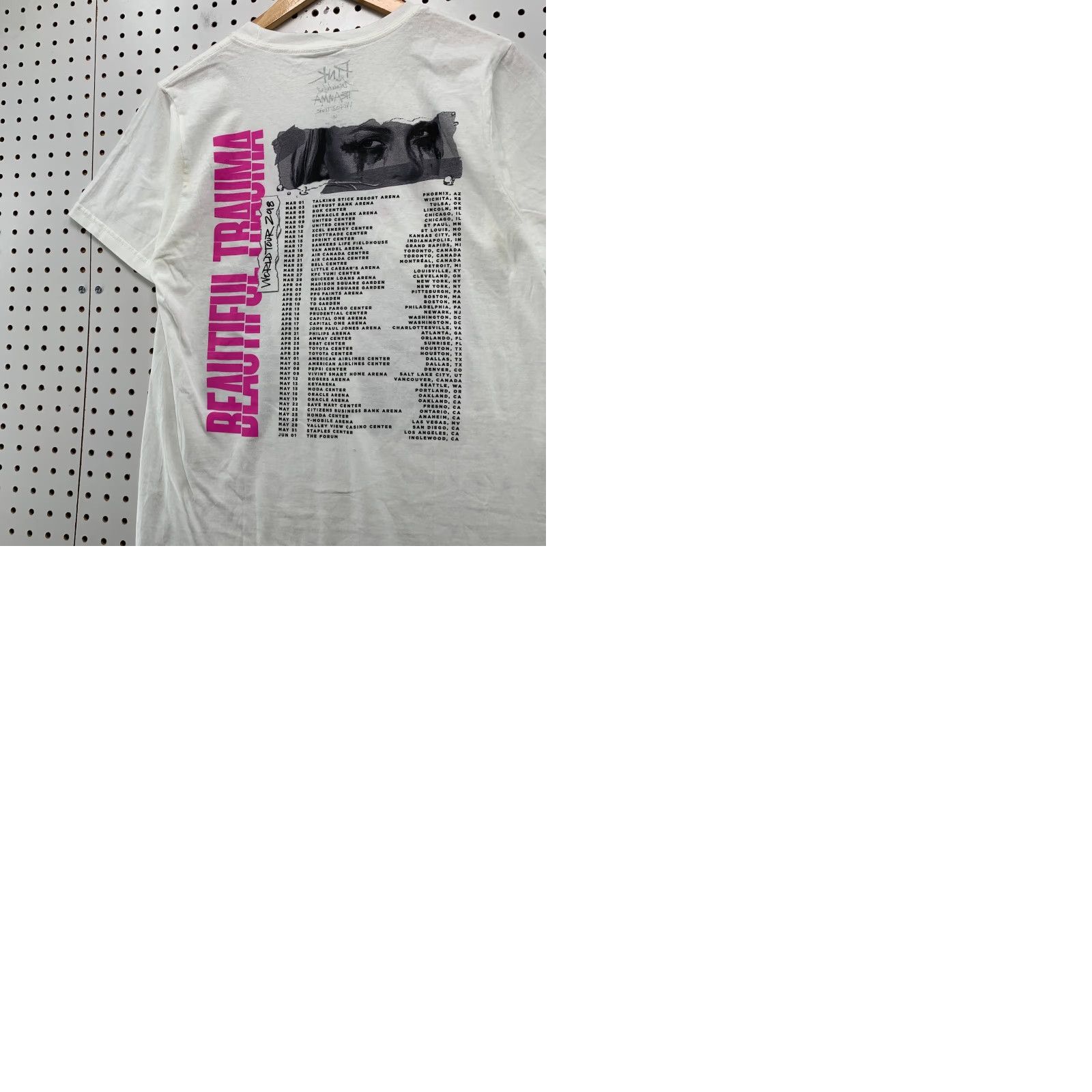 Pinko Pink Shirt Mens Medium White 2018 World Tour Beautiful Trauma Concert Band Music T-Shirt Size US M / EU 48-50 / 2 - 9 Thumbnail