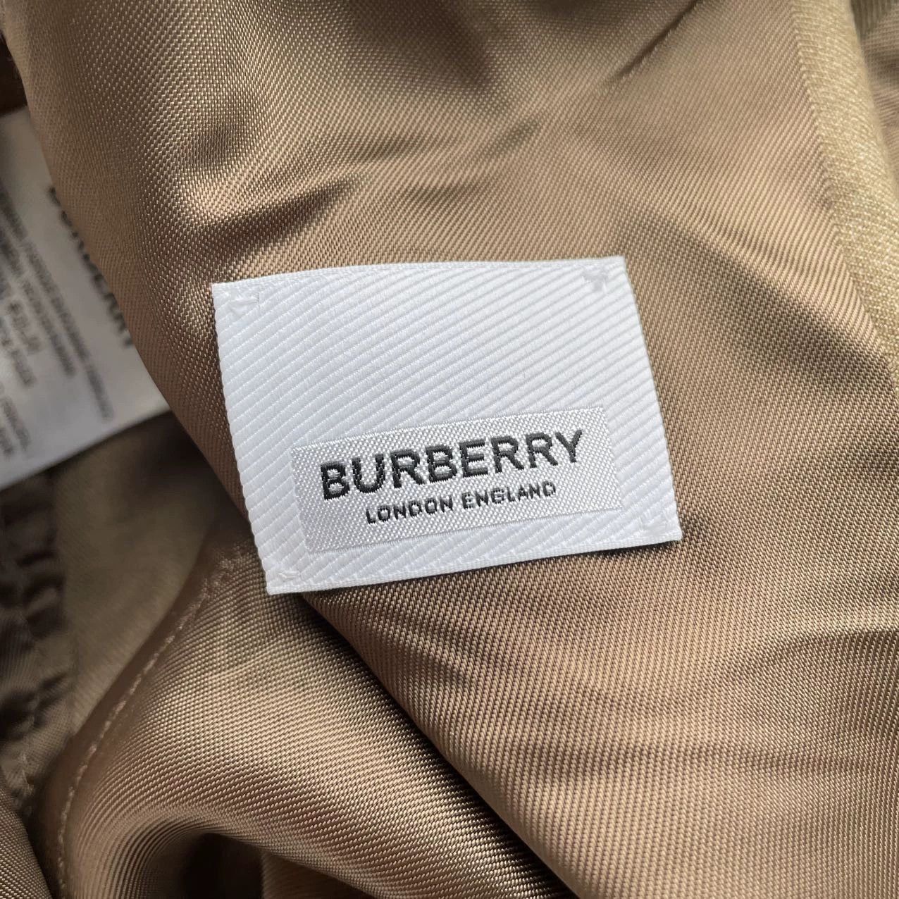 Burberry Burberry Khaki Short 38 like new worn once Size 27" / US 4 / IT 40 - 4 Thumbnail