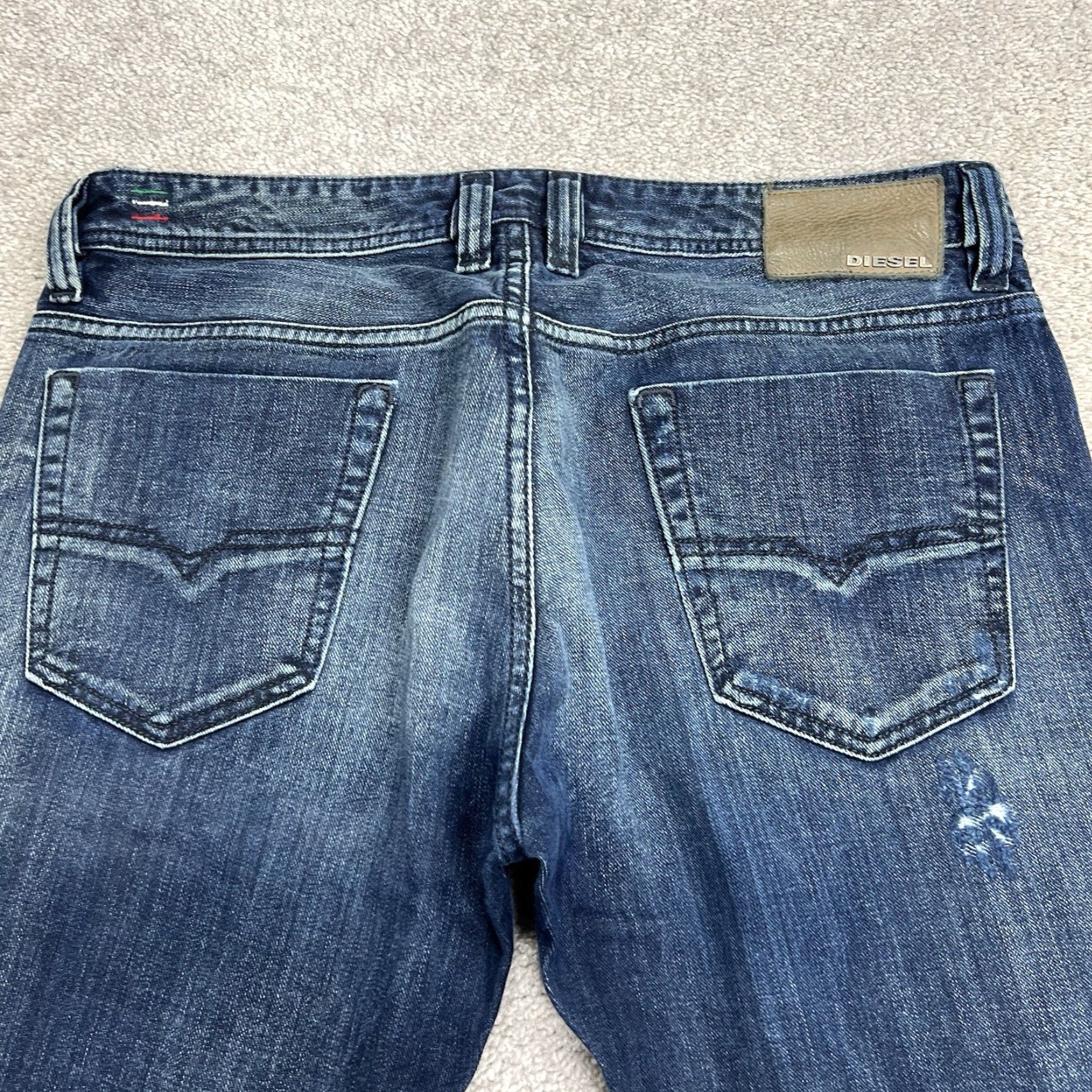 Diesel Diesel Jeans Mens 33x32 Viker Distressed Button Fly Straight Dark Wash Denim Jeans Size US 33 - 7 Thumbnail