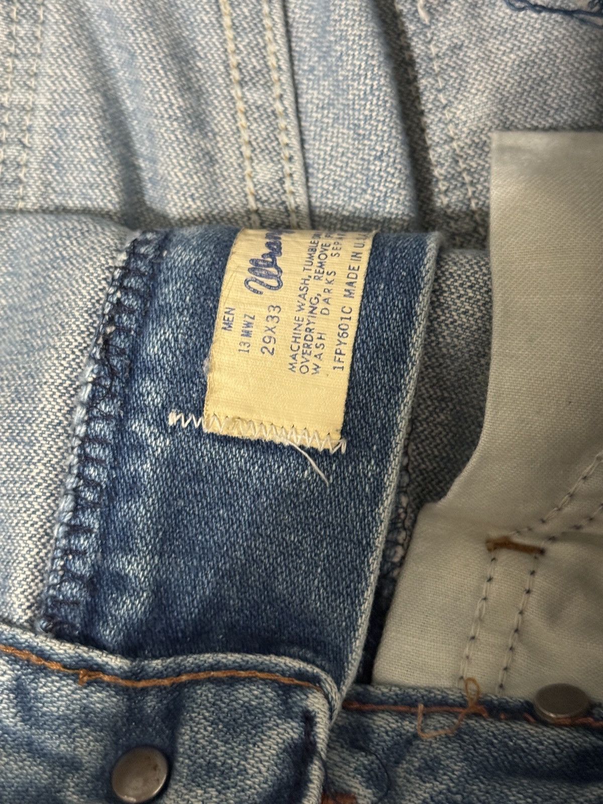Wrangler Vintage paint splatter denim Size US 29 - 6 Thumbnail