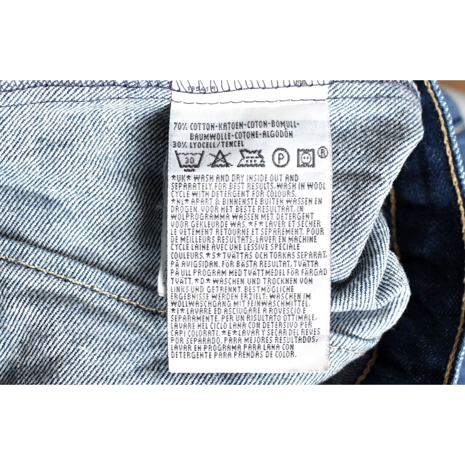 Levi's VINTAGE Levi’s Trucker Jacket Womens XS Denim Blue 70101 0835 Leather/Logo Accents Casual All Seasons Size 26" / US 2 / IT 38 - 6 Thumbnail