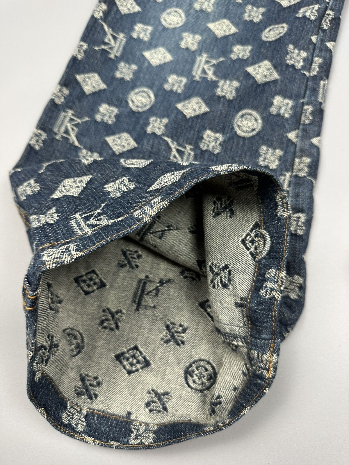 If Six Was Nine × Le Grande Bleu (L.G.B.) 🔥Rare🔥Vintage Japanese Monogram Flared Jeans Size 30" / US 8 / IT 44 - 9 Thumbnail