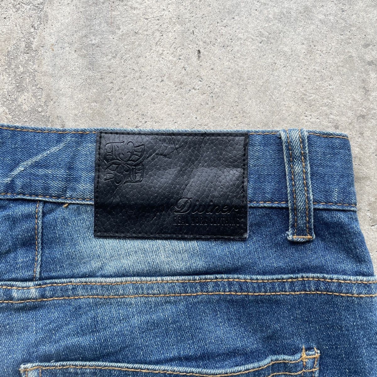 Japanese Brand Vintage Diviner Reckless Life Distressed Jeans Ripped Pants Size US 34 / EU 50 - 9 Thumbnail