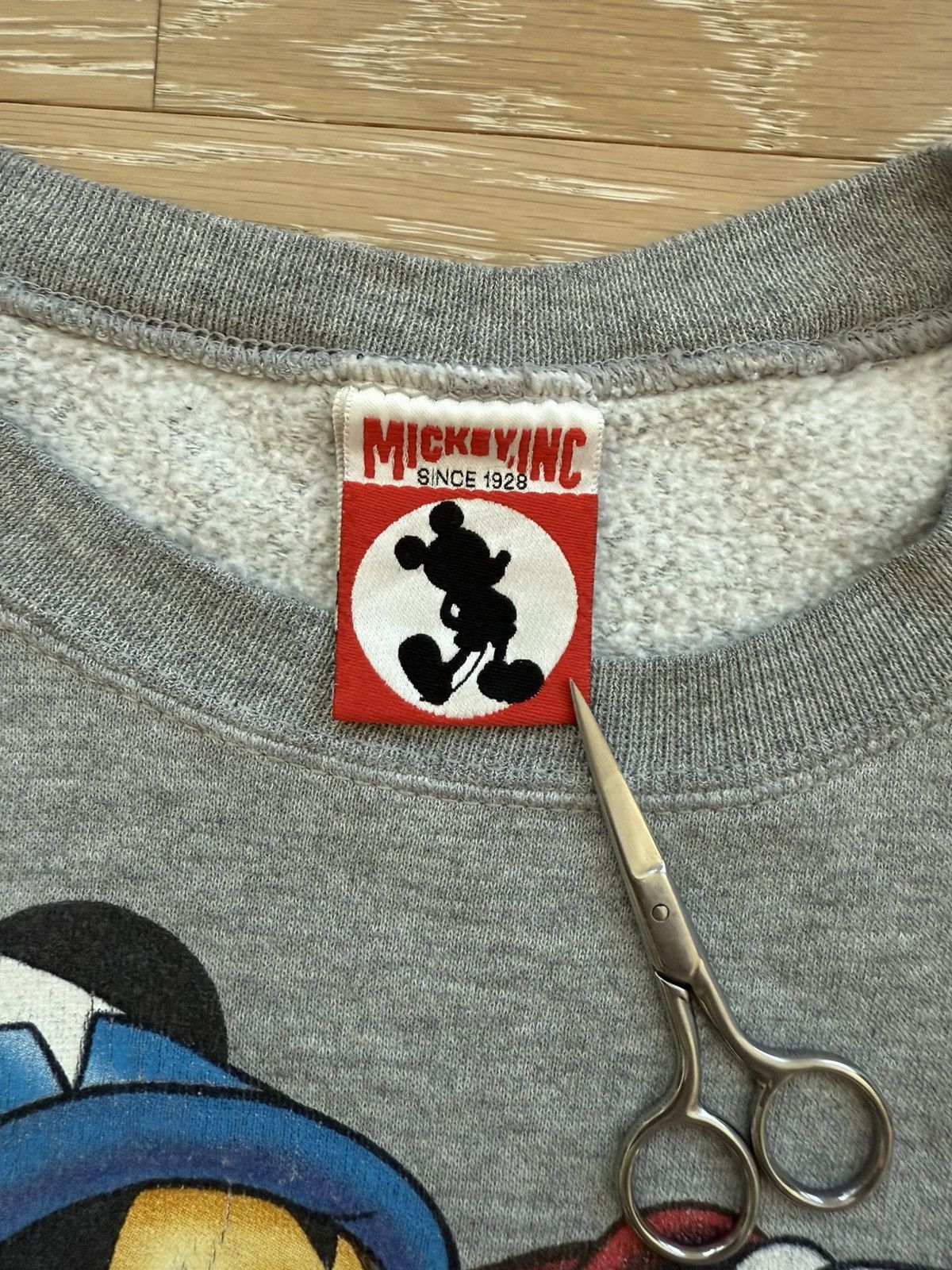 Disney Vintage ‘96 Walt Disney World Sorcerer Mickey Sweatshirt Size US L / EU 52-54 / 3 - 4 Thumbnail