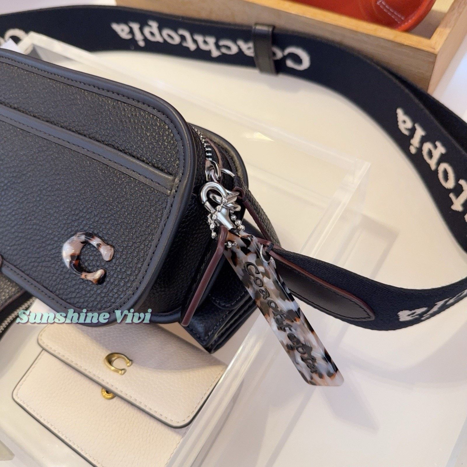 Coach NWT Coach Crossbody Belt Bag Coachtopia Leather Black CK114 Size ONE SIZE - 5 Thumbnail