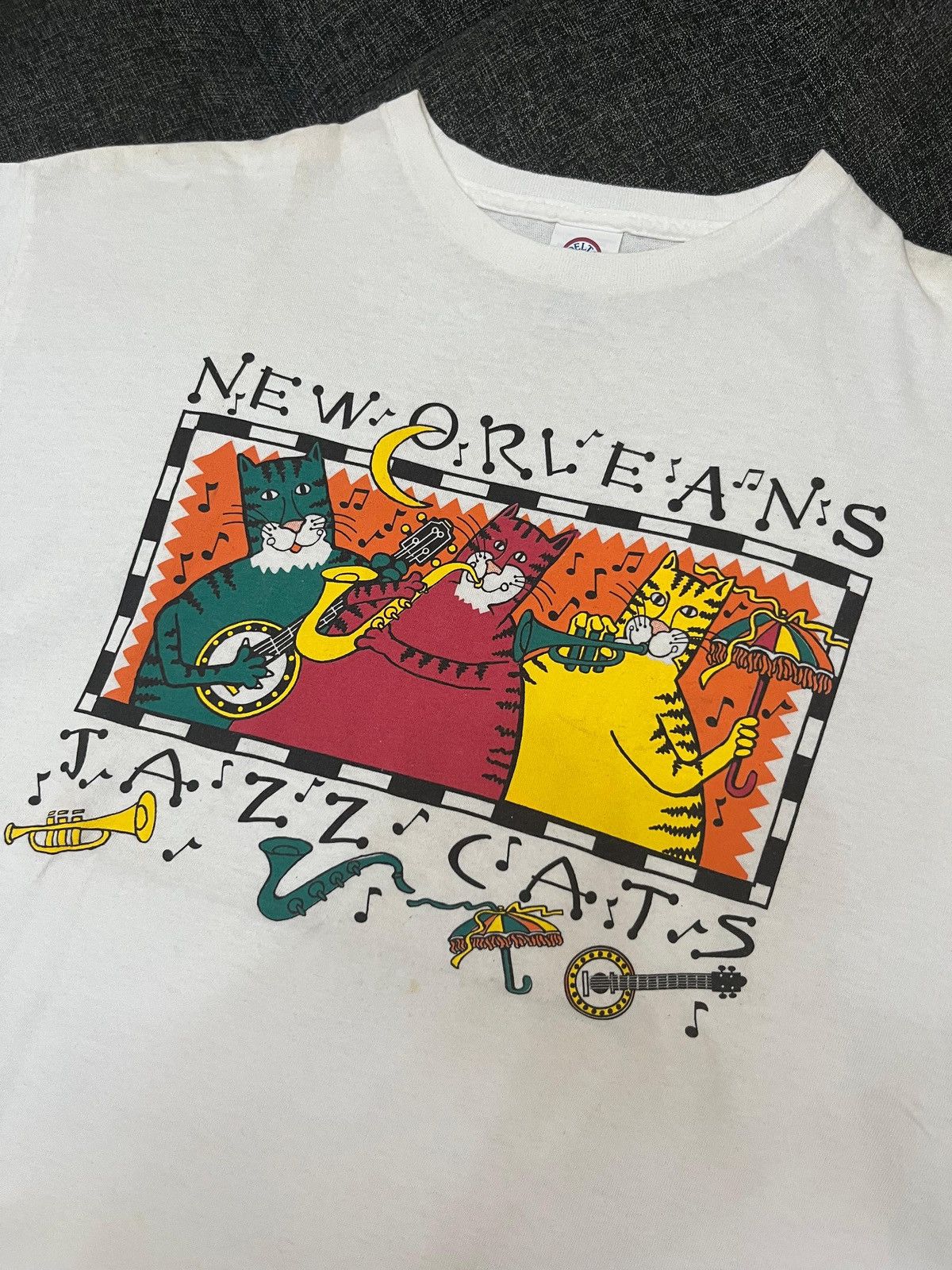 Vintage Vintage New Orleans Jazz Cats Tshirt Size US XL / EU 56 / 4 - 3 Thumbnail