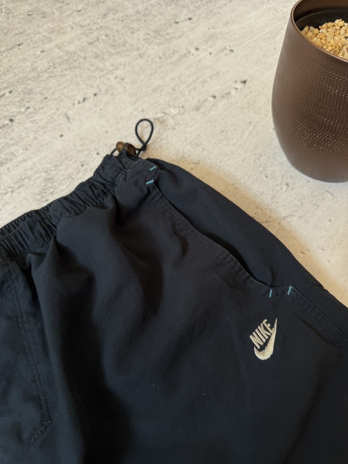 Nike × Vintage NIKE NYLON VINTAGE Y2K OVERSIZE BAGGY FIT PANTS SWEATPANTS Size US 34 / EU 50 - 5 Thumbnail