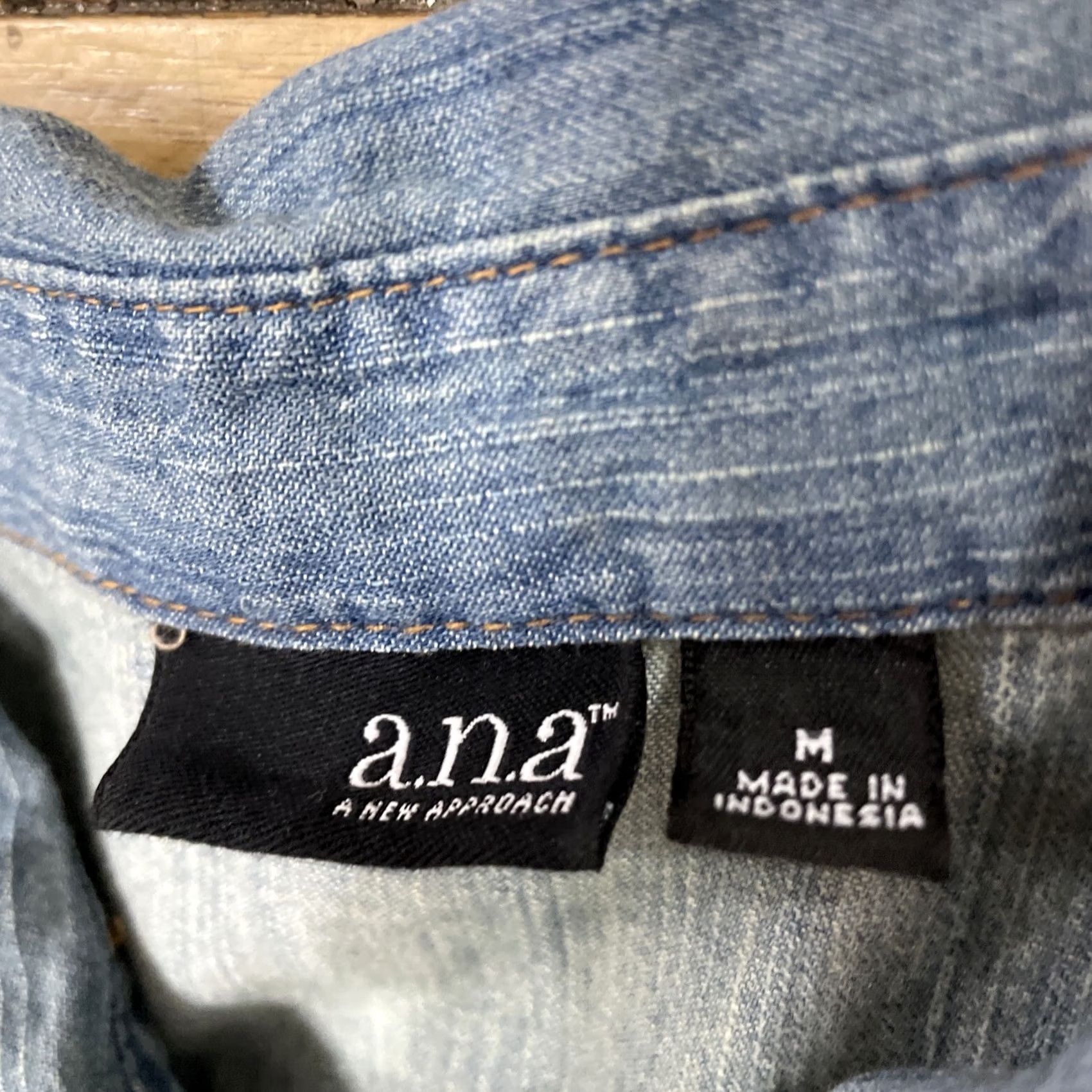 Vintage VINTAGE ANA New Approach Light Chambray Button Shirt Womens M Military Pocket Western M Size M / US 6-8 / IT 42-44 - 6 Thumbnail