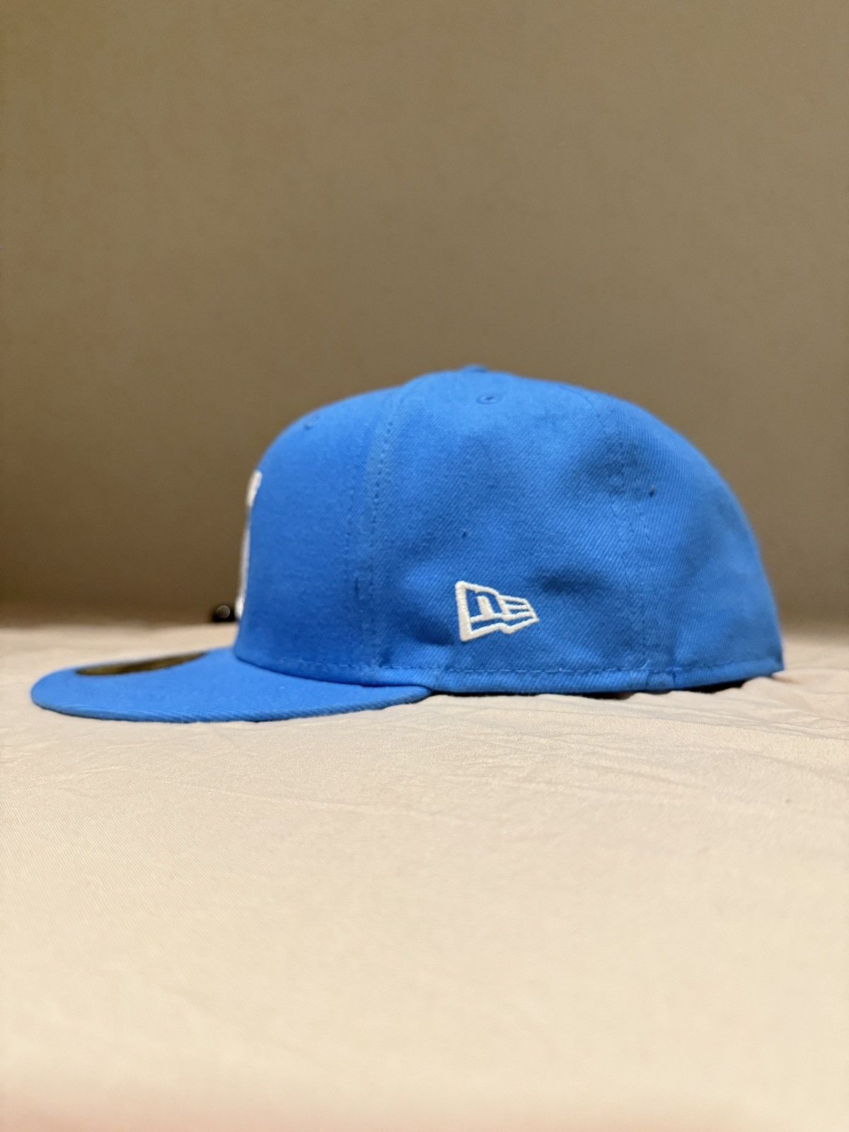 New Era × Supreme Supreme Jesus Piece S Logo Size 44 - 3 Thumbnail