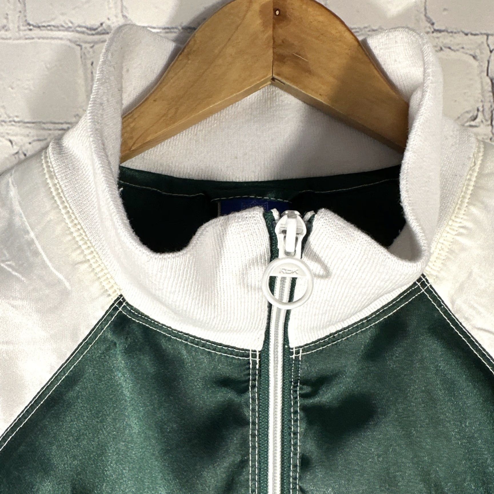 Reebok VINTAGE Reebok NFL Women's New York Jets Satin Bomber Jacket L Green Jets Sports Womens Short Full Zip Size L / US 10 / IT 46 - 4 Thumbnail