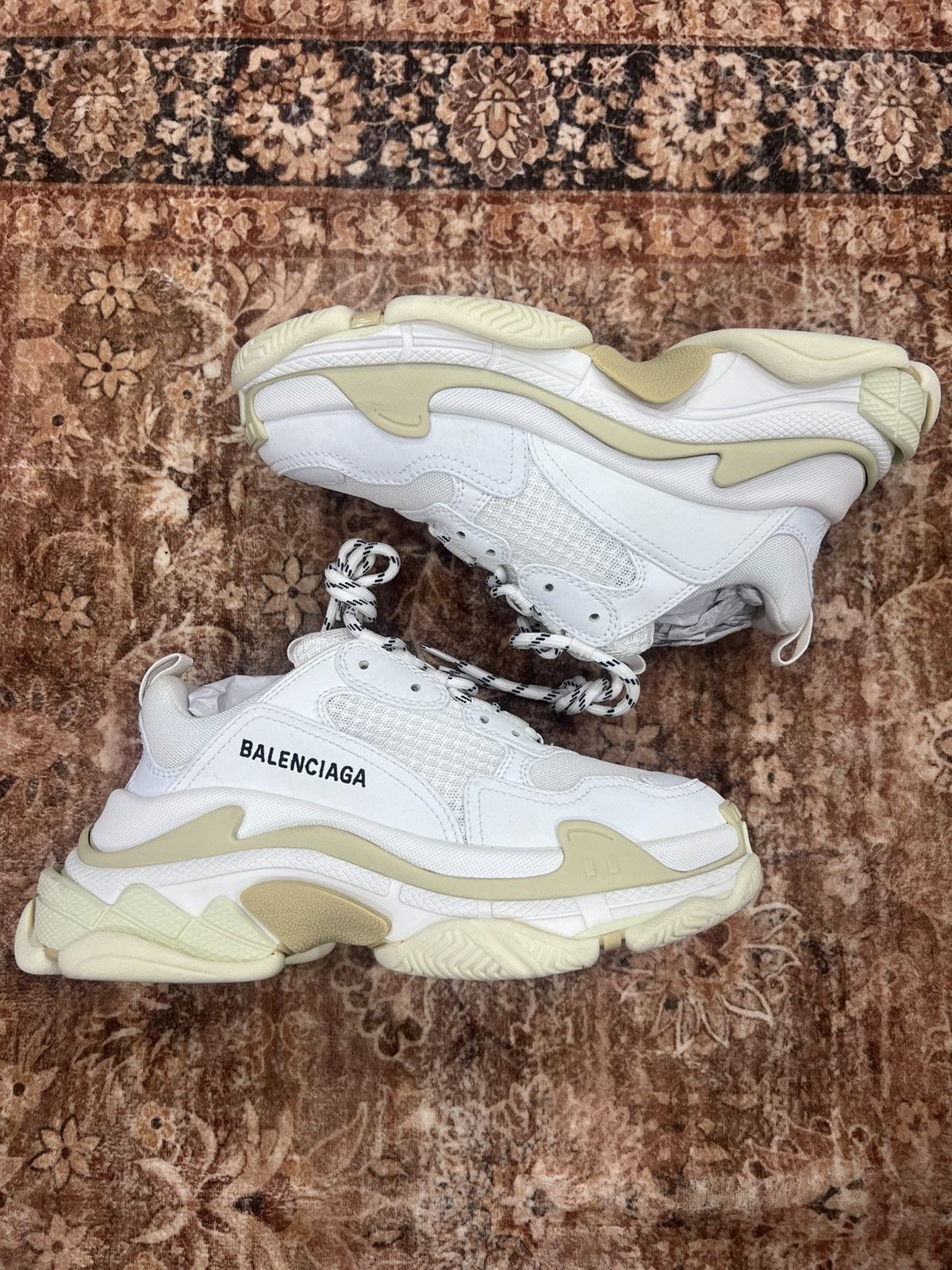 Balenciaga BALENCIAGA Triple S Sneakers Size US 7 / IT 37 - 1 Thumbnail