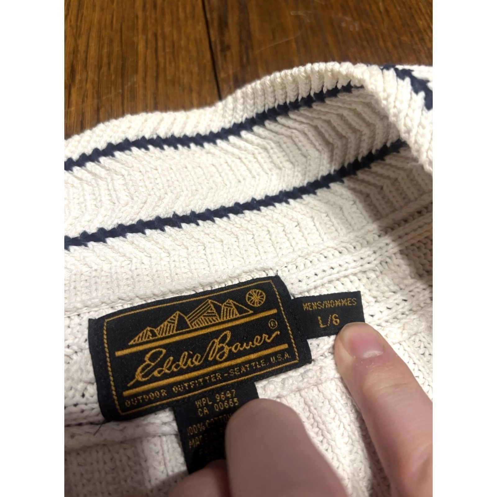 Eddie Bauer VINTAGE Eddie Bauer Sweater Mens XL V-Neck Cotton Knit 90s Pullover Beig e Tennis Shirt? Size US XL / EU 56 / 4 - 5 Thumbnail