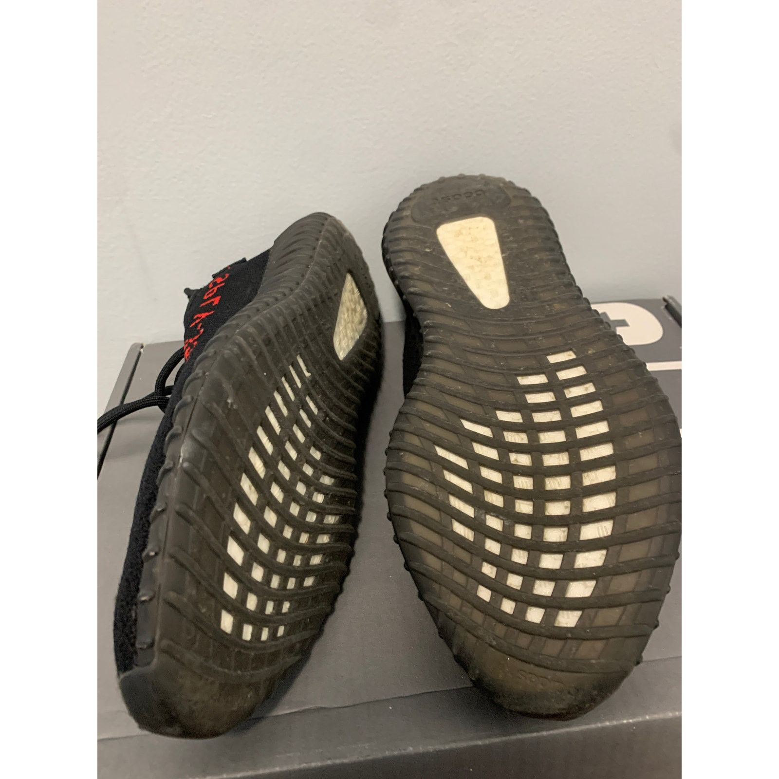 Adidas adidas Yeezy Boost 350 V2 Black Red Size 11.5 Used Size US 11.5 / EU 44-45 - 6 Thumbnail