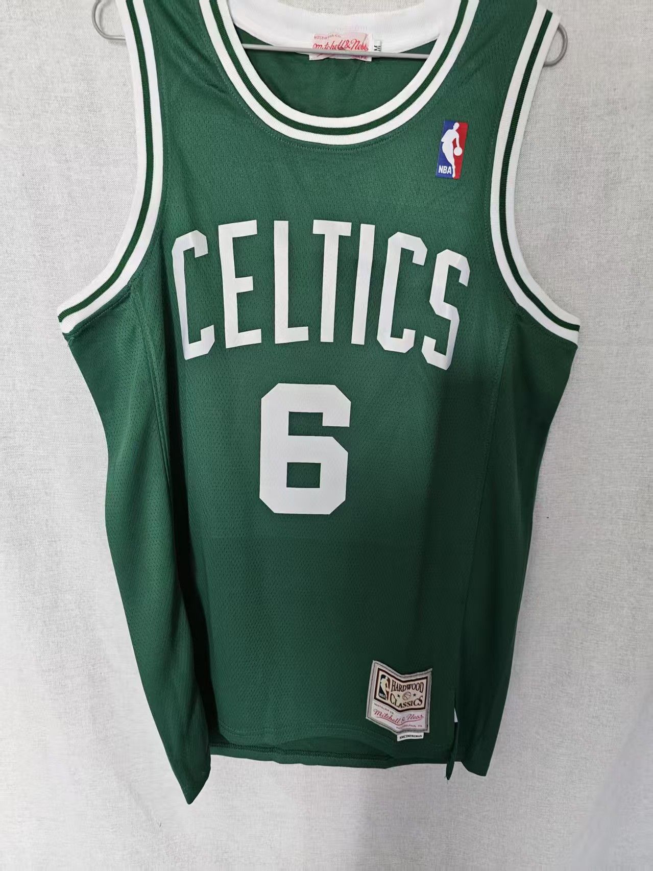 NBA Boston Celtics 6 Bill Russell Jersey Stitched Size US M / EU 48-50 / 2 - 1 Thumbnail