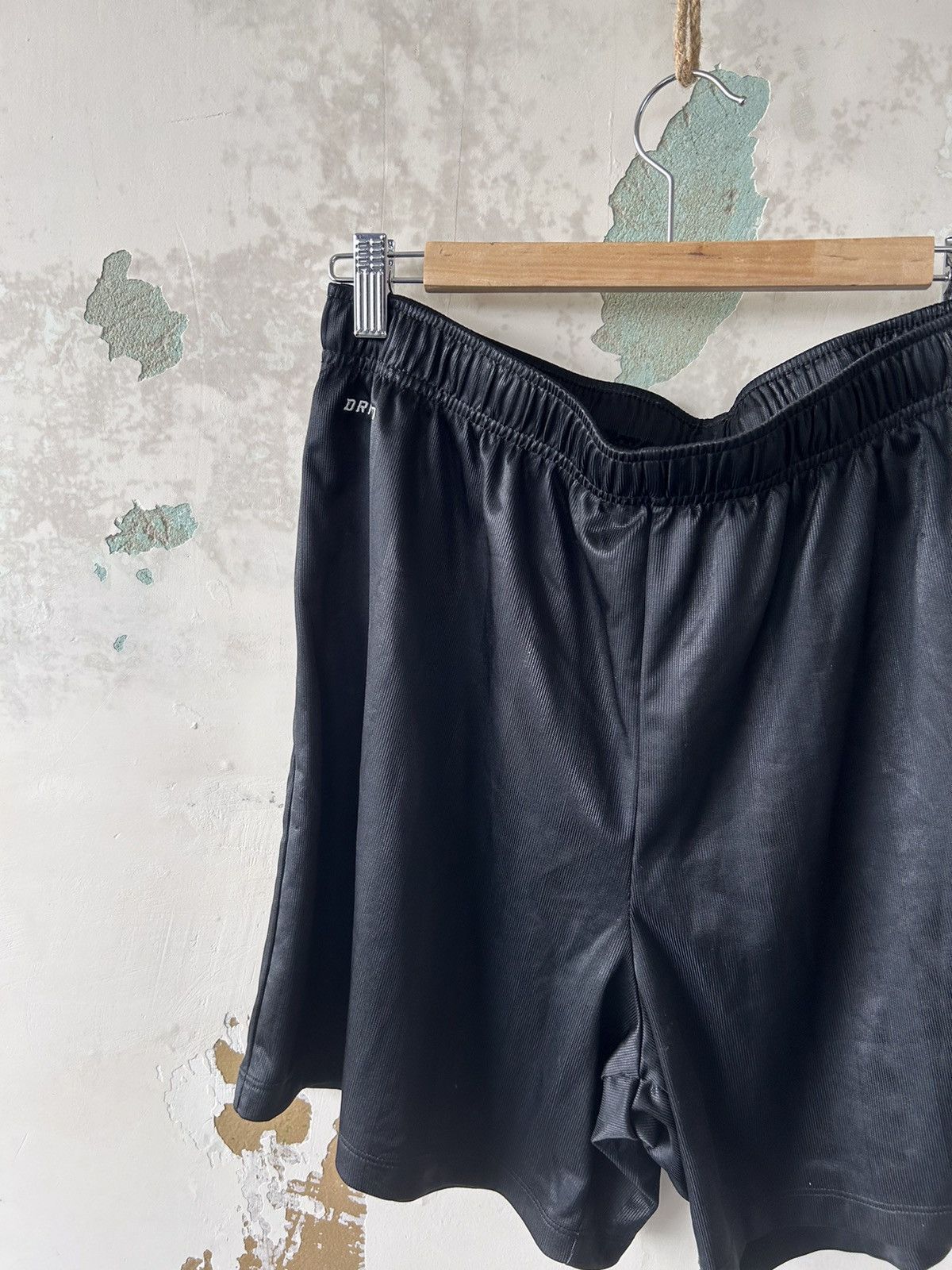 Nike × Vintage Nike vintage Y2K shorts Size US 34 / EU 50 - 3 Thumbnail