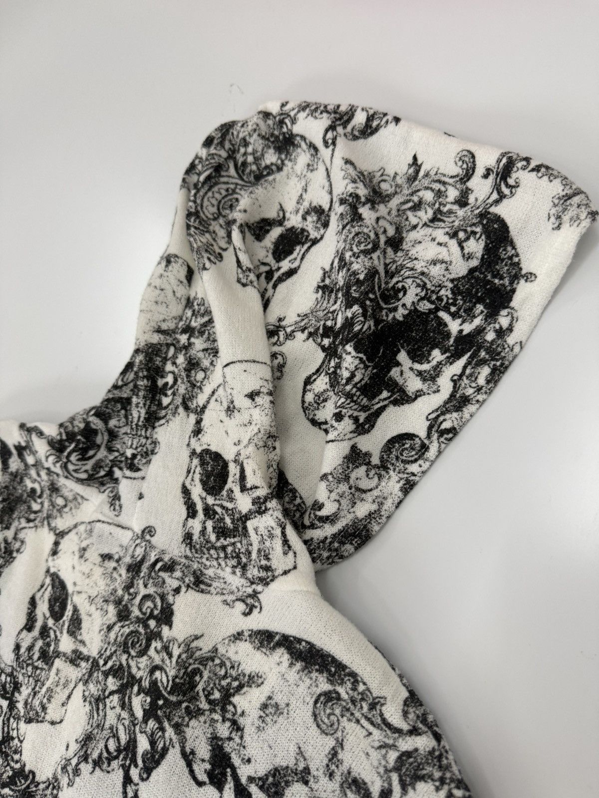 14th Addiction Bernings Sho Skull Hood Wrap Robe Jacket Jpn A/Garde Gothic Size US S / EU 44-46 / 1 - 18 Thumbnail