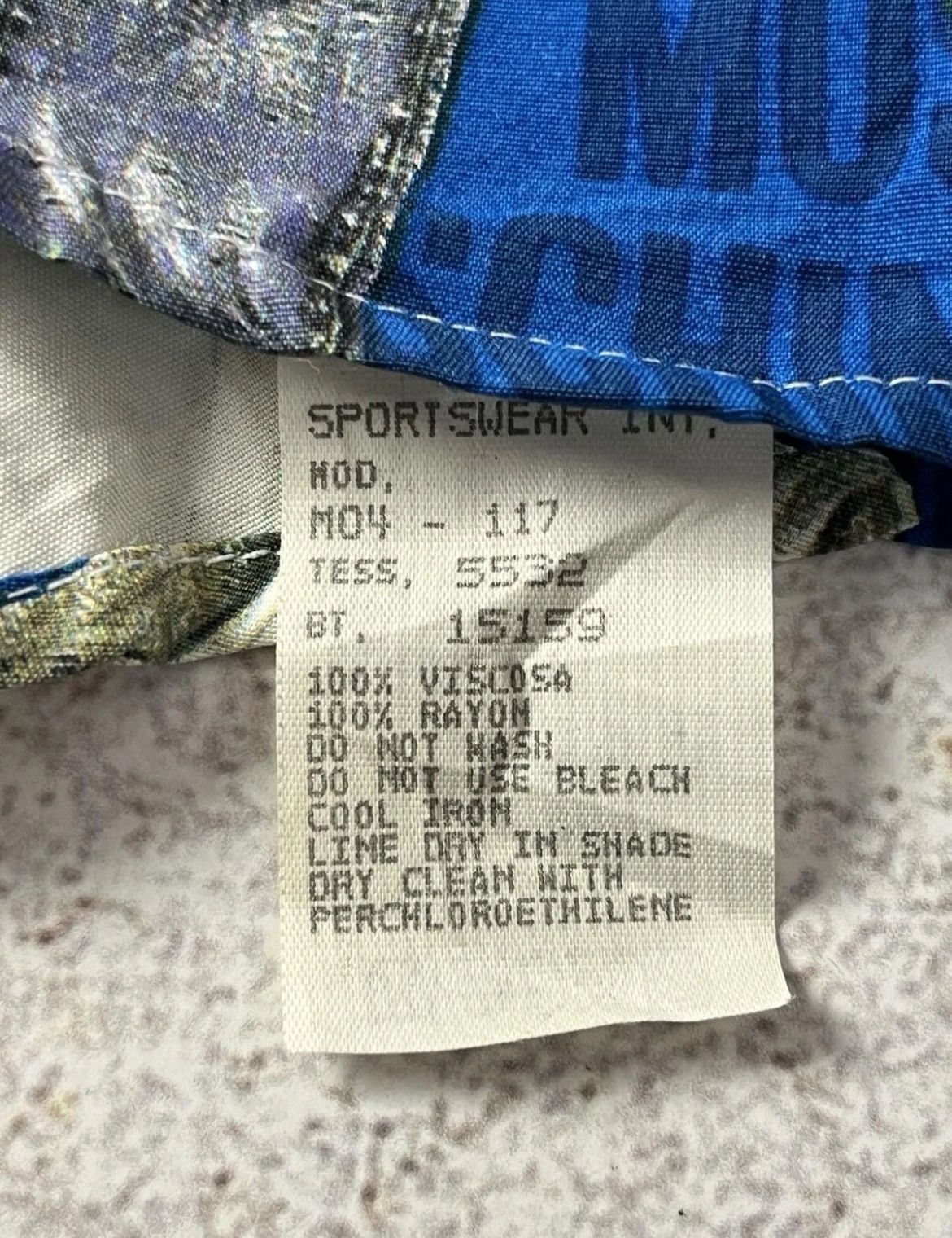 Moschino Vintage Moschino Jeans 1996 Clothes Print Shirt Size US XL / EU 56 / 4 - 8 Thumbnail