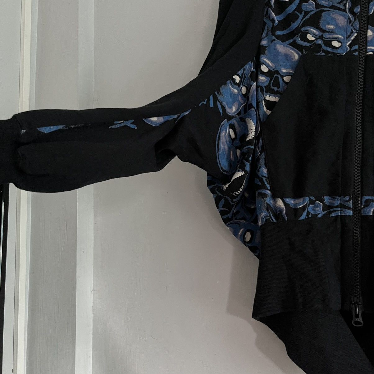 Bernhard Willhelm RARE AW10 Bernhard Willhelm Skull pile Asymmetrical Hoodie Size S / US 4 / IT 40 - 3 Thumbnail