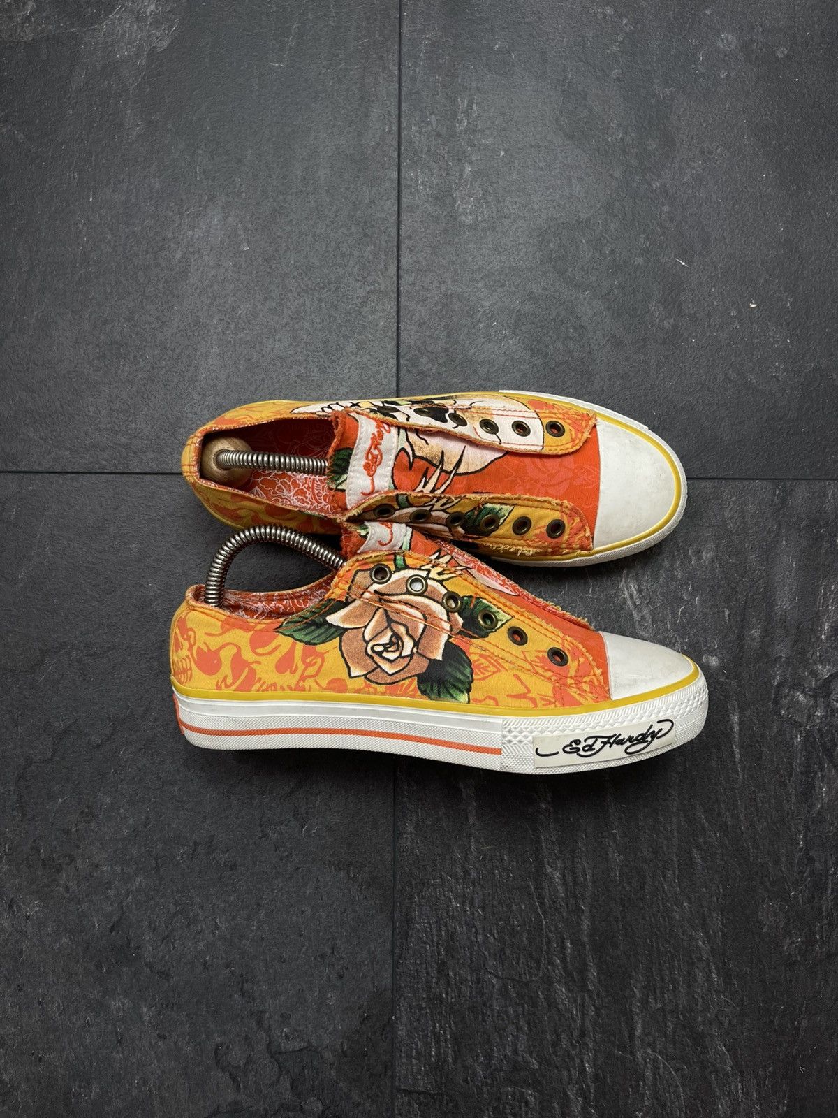 Ed Hardy × Streetwear × Vintage Vintage ed hardy rare low top sneakers Size US 5 / EU 37 - 1 Thumbnail