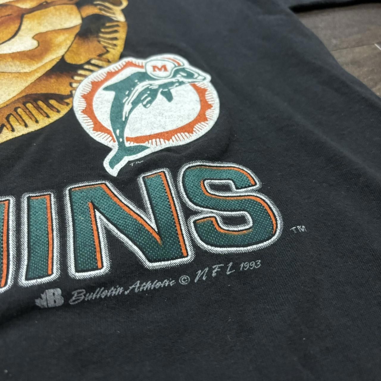 Designer Vintage Miami dolphins t shirt 1993 M Size US M / EU 48-50 / 2 - 4 Thumbnail