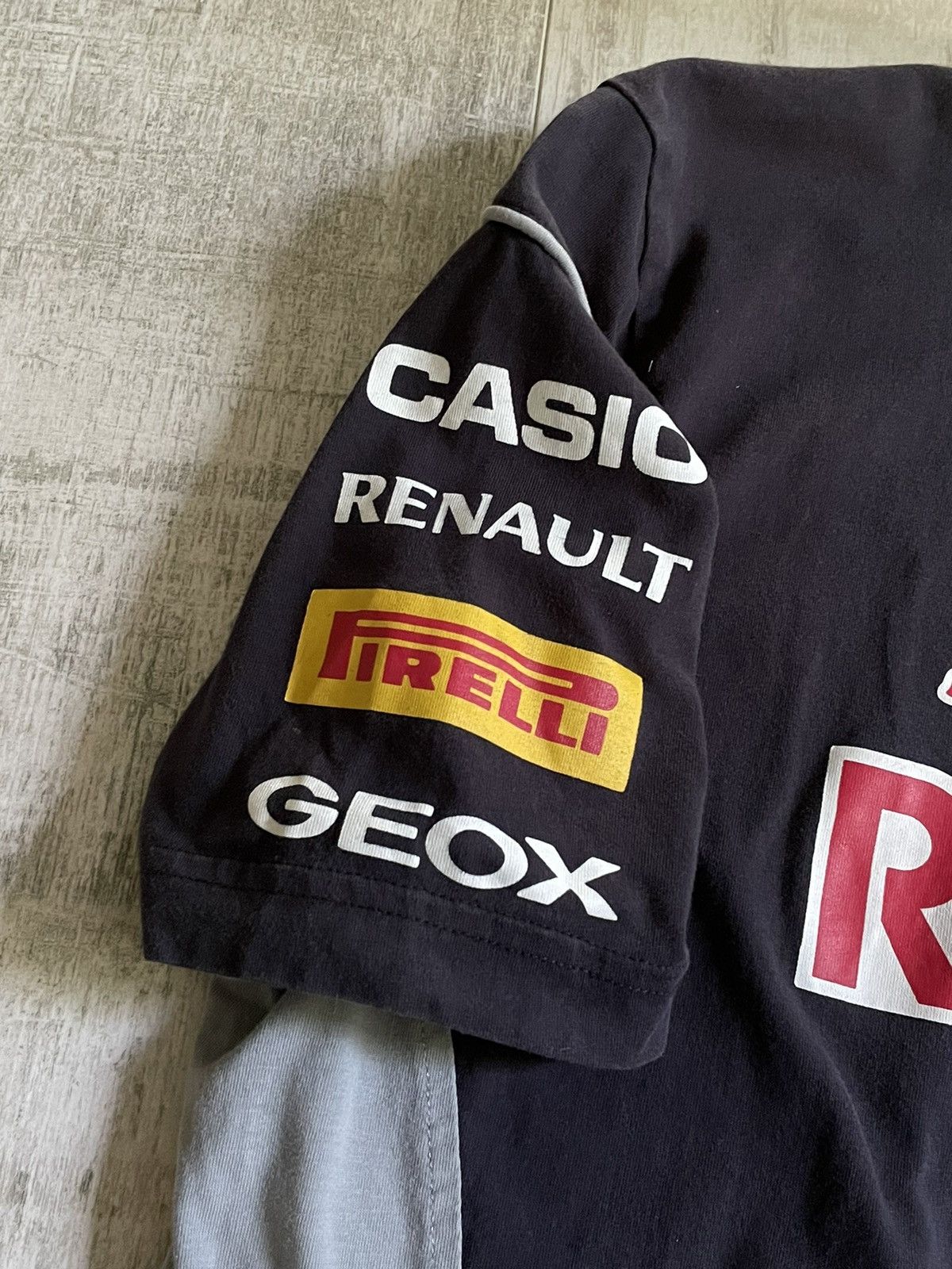 Pirelli × Red Bull Vintage Red Bull Racing Infiniti T-Shirt Pirelli Big Logo Size US M / EU 48-50 / 2 - 5 Thumbnail