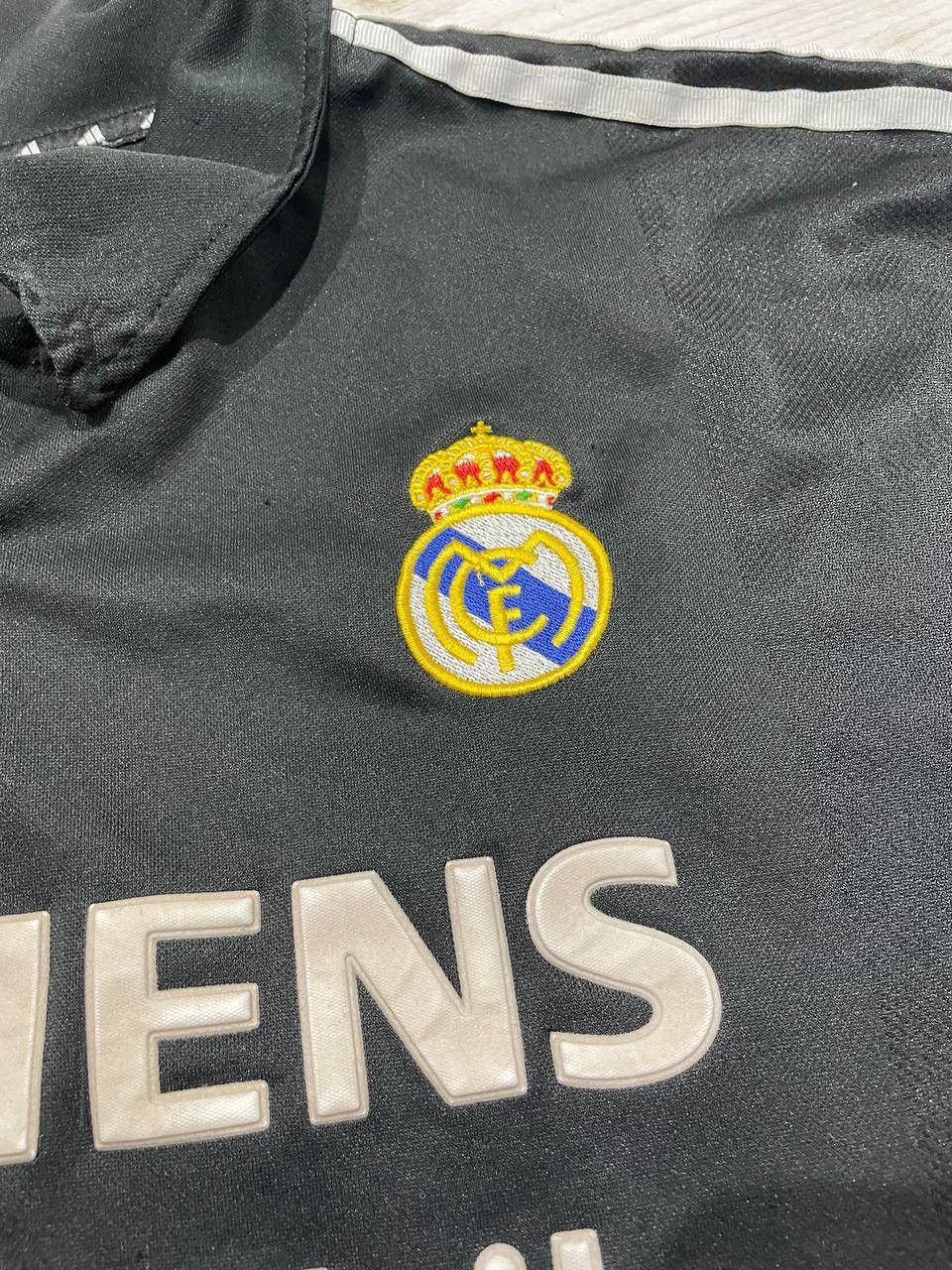 Adidas Vintage Adidas Real Madrid 2002 2003 Away Shirt Jersey Size US XL / EU 56 / 4 - 5 Thumbnail