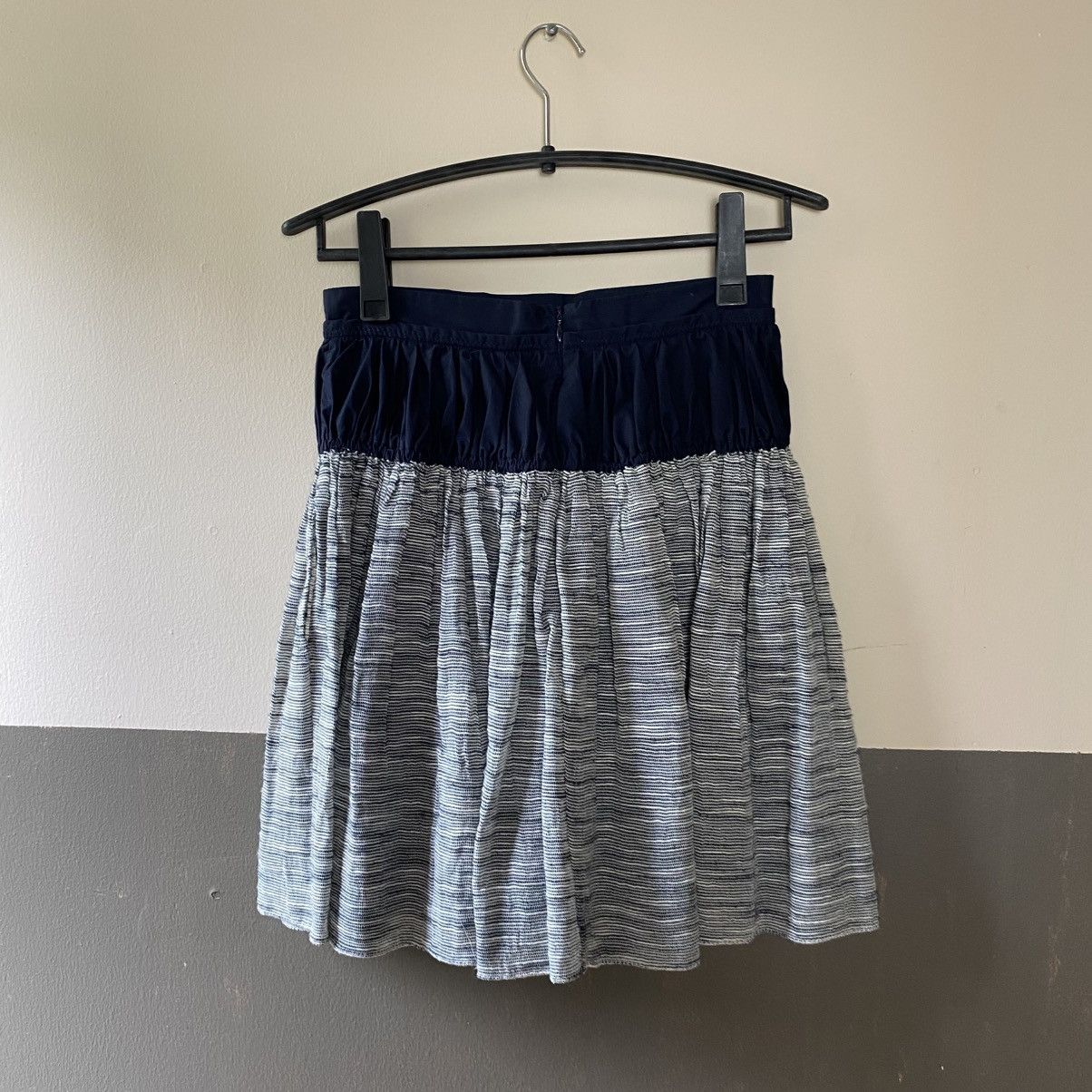 Carven CARVEN Navy Contrast Gathered Skirt Size 26" / US 2 / IT 38 - 14 Thumbnail