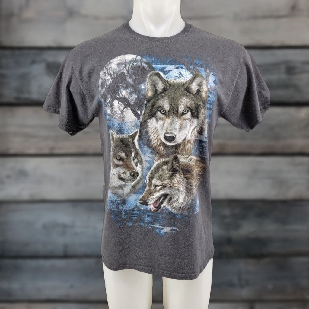 Jerzees VINTAGE 90s Wolves Moon Mens T-Shirt Regular Fit Short Sleeve Gray Wolf Pack Graphic Tee Jerzees Cotton Size US M / EU 48-50 / 2 - 1 Thumbnail