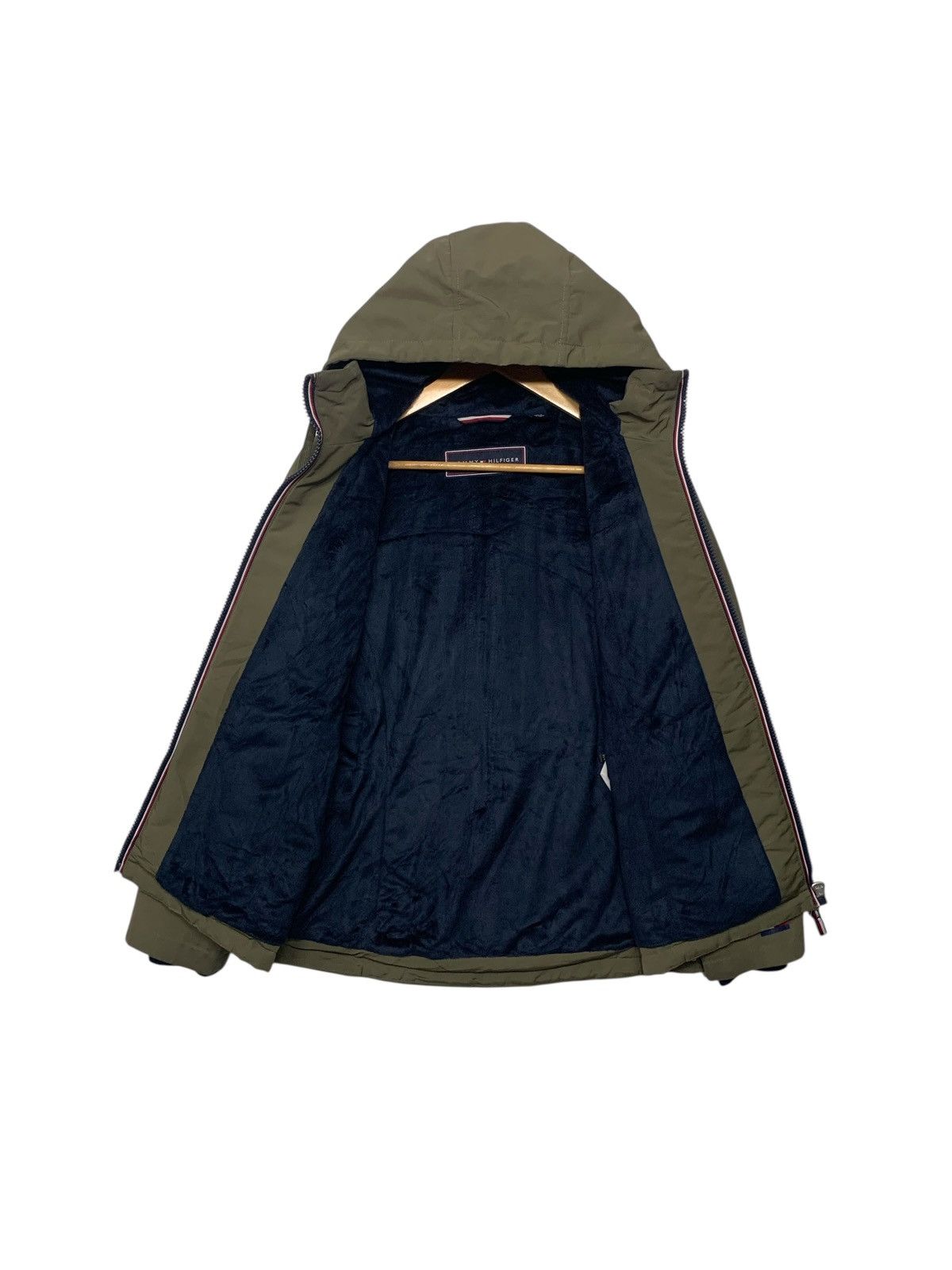 Tommy Hilfiger Rare Tommy Hilfiger Big Logo Hoodie Zipper Down Jacket Size US M / EU 48-50 / 2 - 3 Thumbnail