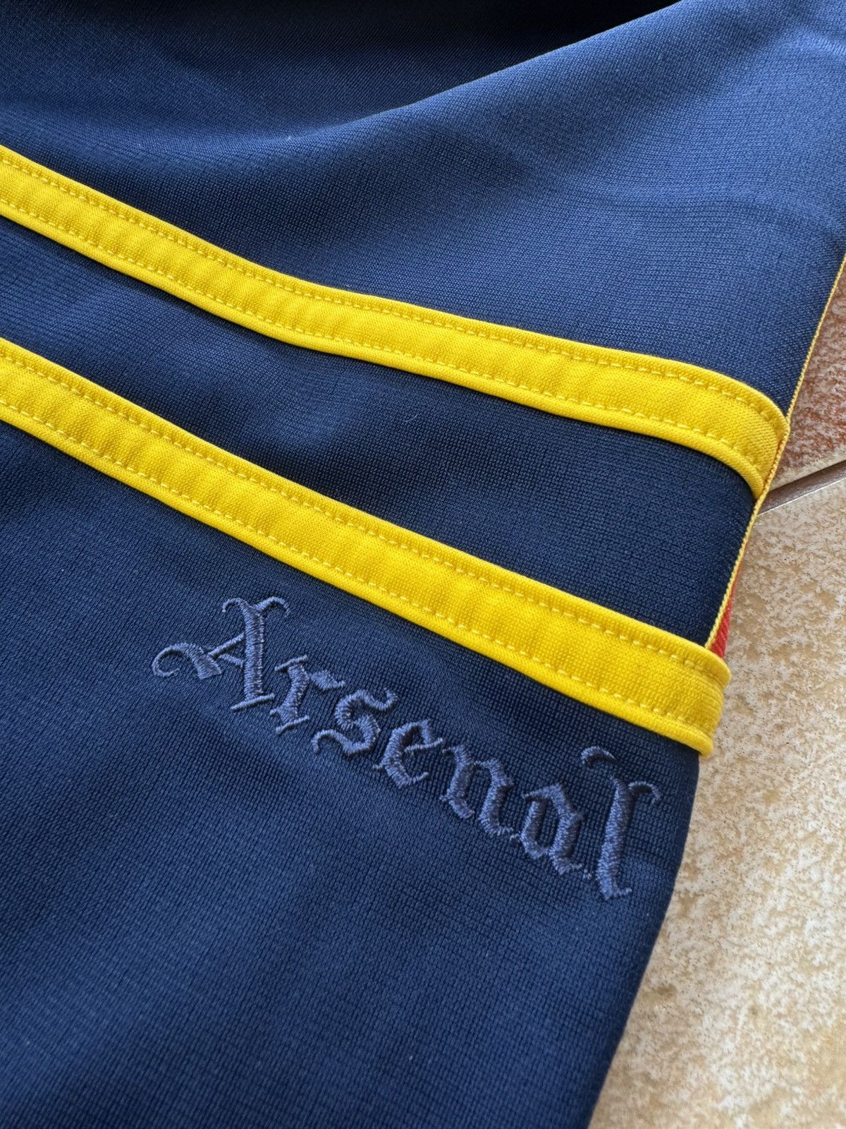 Adidas Arsenal 2021-2022 Adidas Soccer Track Pants Football Jersey Size US 32 / EU 48 - 9 Thumbnail