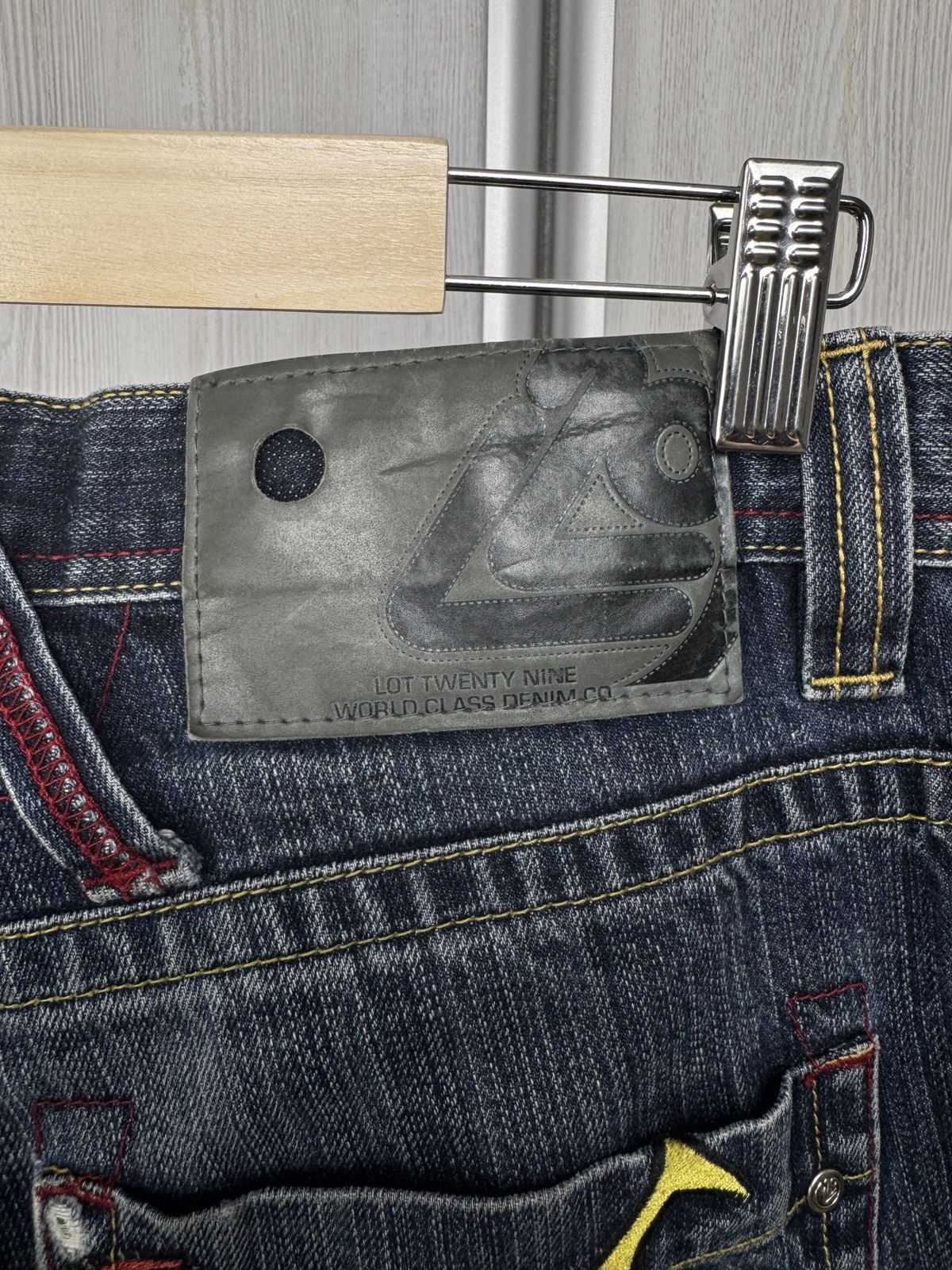 Other Lot 29 Jeans Looney Tunes Denim Gimmy Da Loot Distressed Size US 30 / EU 46 - 15 Thumbnail