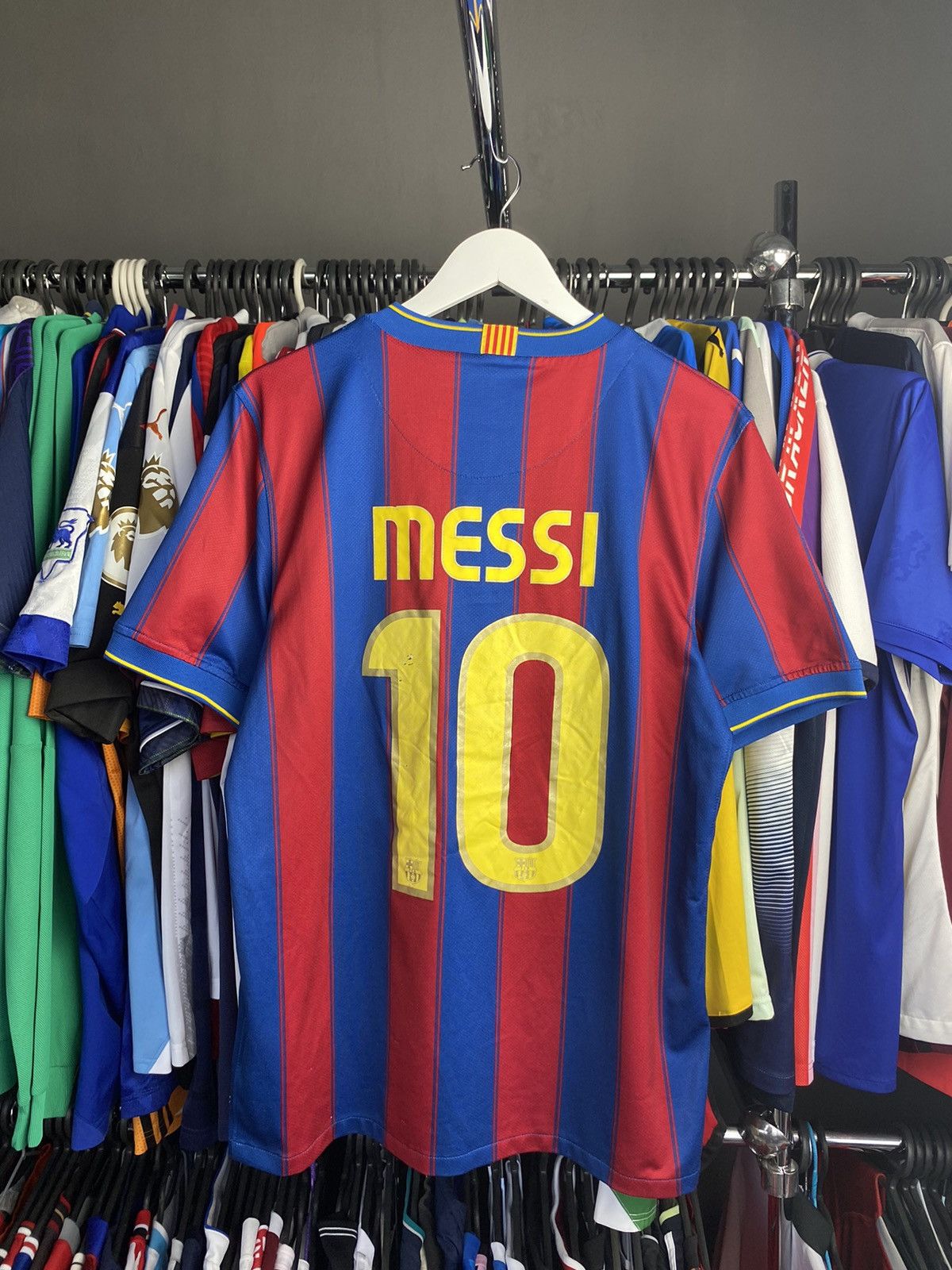 Nike 2009/10 NIKE BARCELONA 10 MESSI SOCCER FOOTBALL JERSEY SHIRT Size US M / EU 48-50 / 2 - 2 Thumbnail