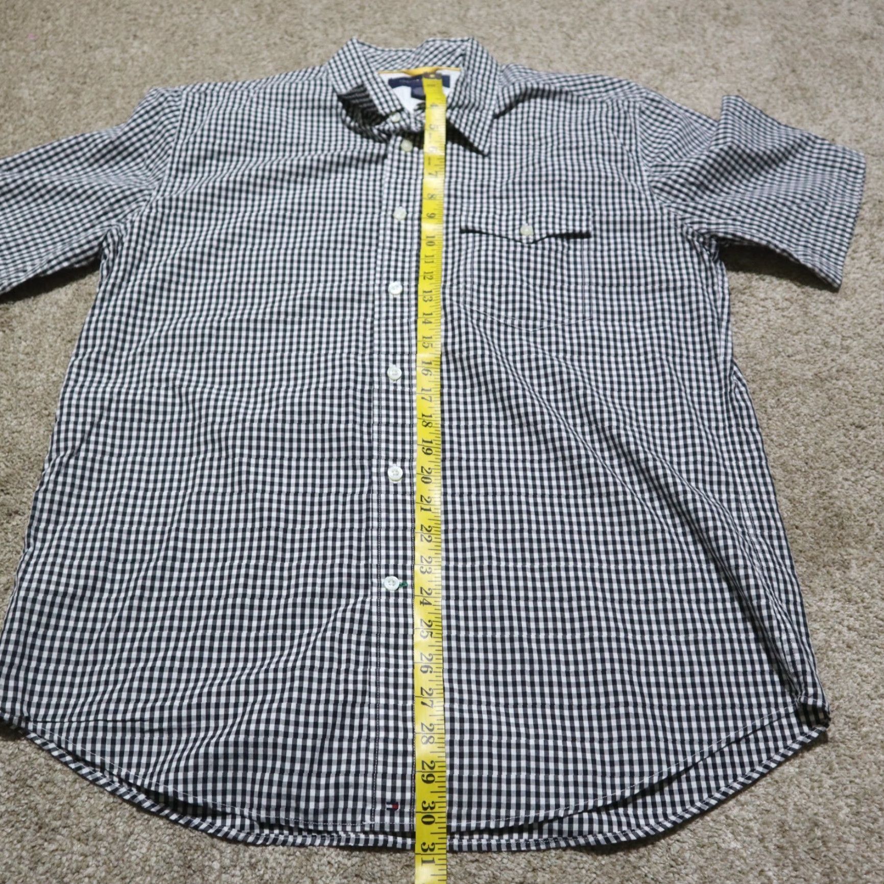 Tommy Hilfiger VINTAGE Tommy Hilfiger Men’s Plaid Button-Down Shirt Large Black White Classic Fit Mens Size US L / EU 52-54 / 3 - 6 Thumbnail