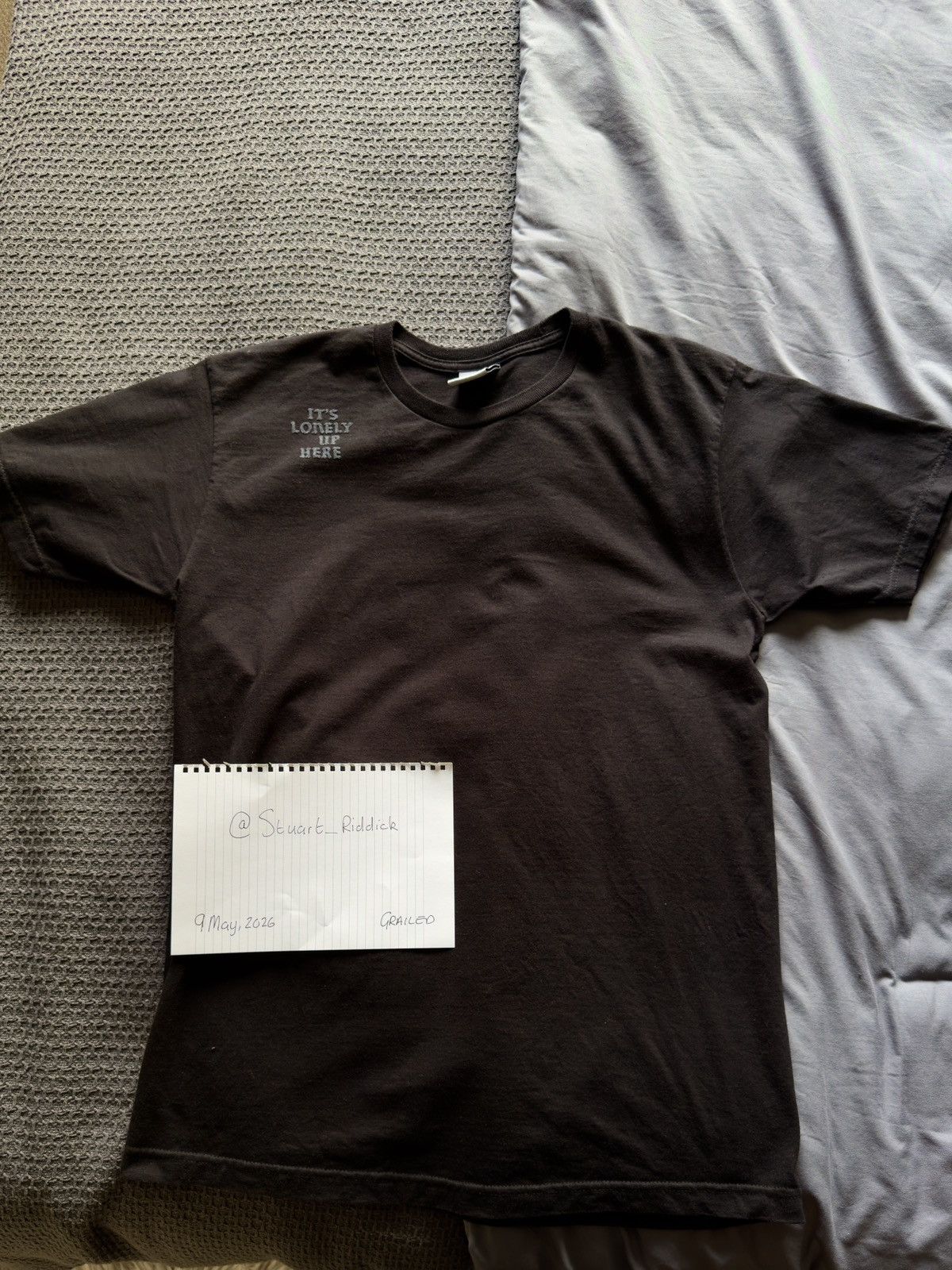 Undefeated Undefeated "It's Lonely Up Here" Tee Size US L / EU 52-54 / 3 - 7 Thumbnail