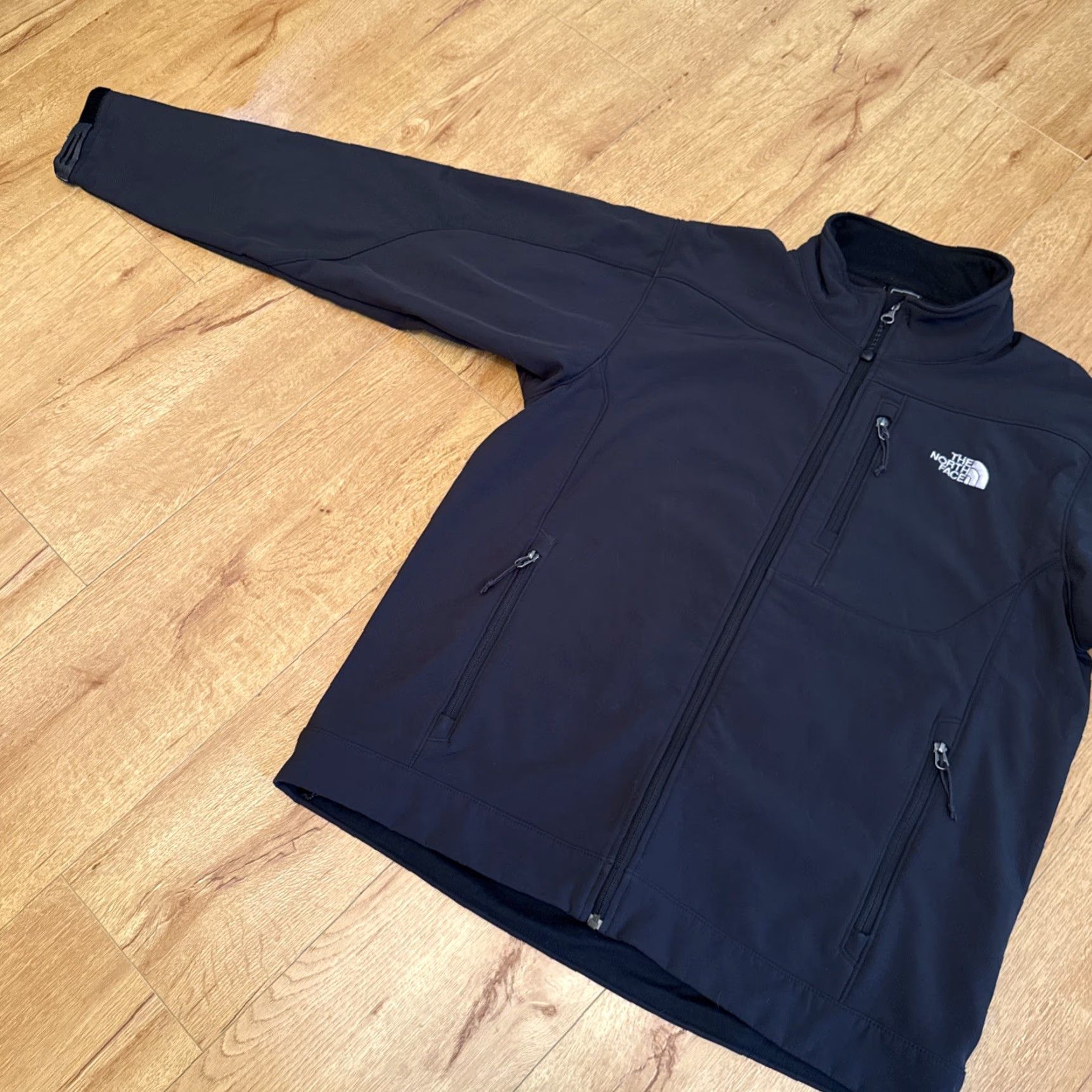 The North Face The North Face Apex Bionic Jacket Full Zip Collared Large Mens Windbreaker Black Regular Size L Size US L / EU 52-54 / 3 - 3 Thumbnail